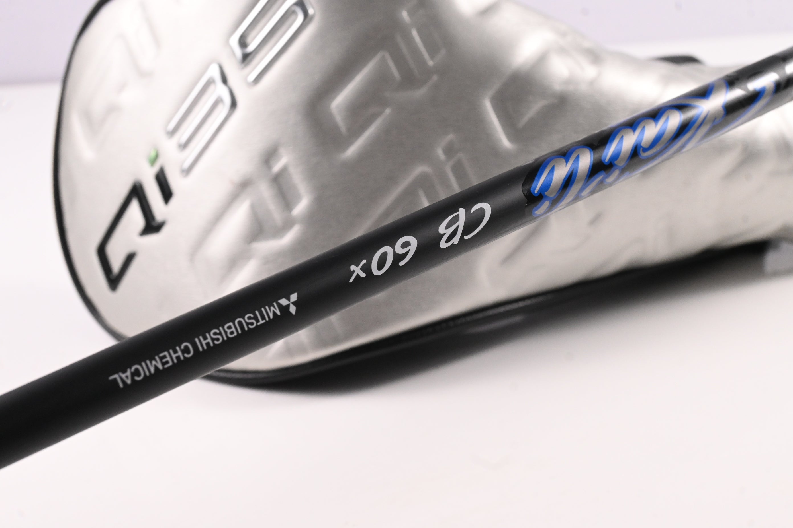 Taylormade Qi35 LS Driver / 10.5 Degree / X-Flex Kai'li Blue CB Darkwave 60