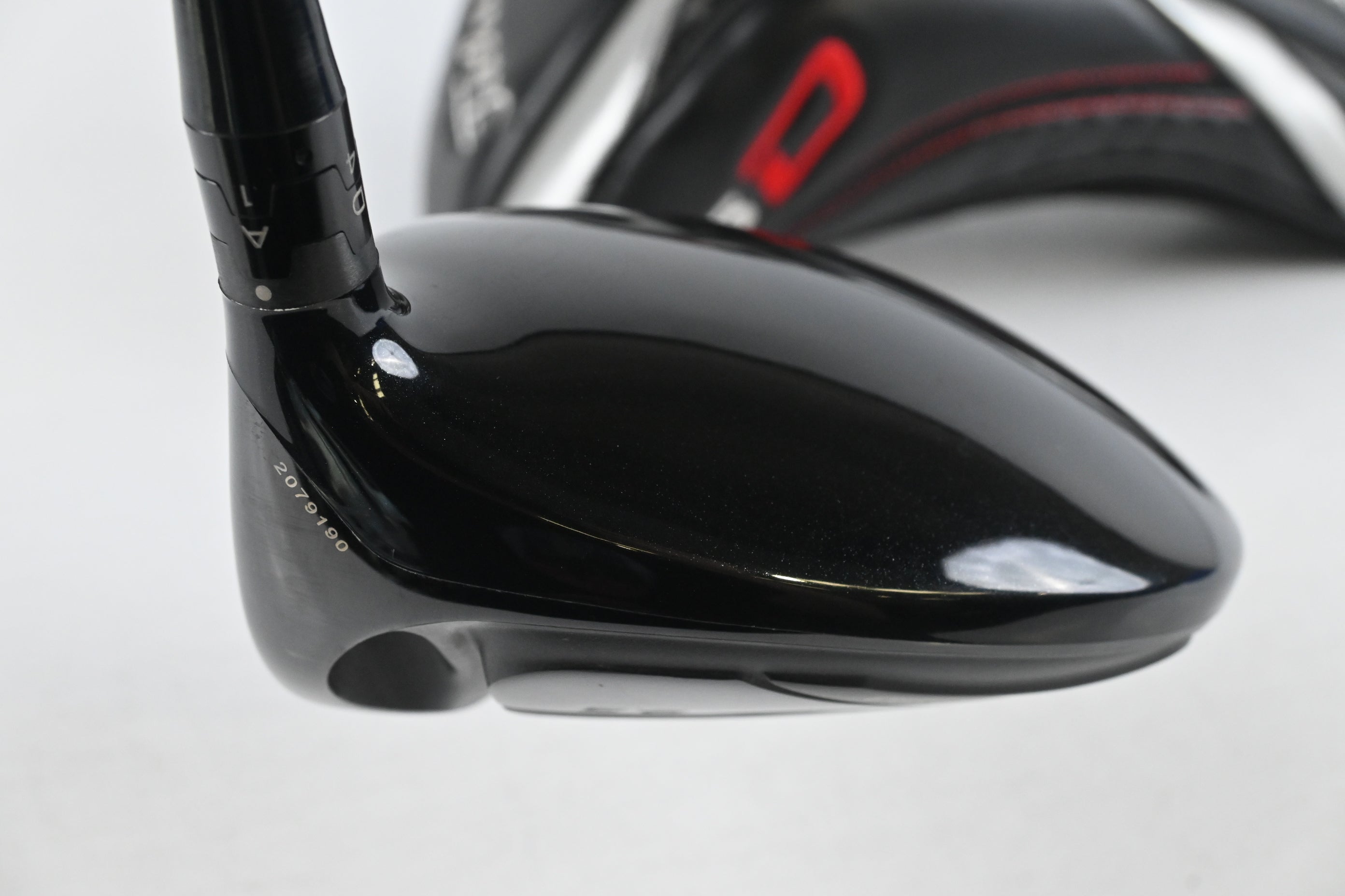 Titleist 915 D3 Driver / 9.5 Degree / X-Flex Aldila Rogue 95 MSI 70 Shaft