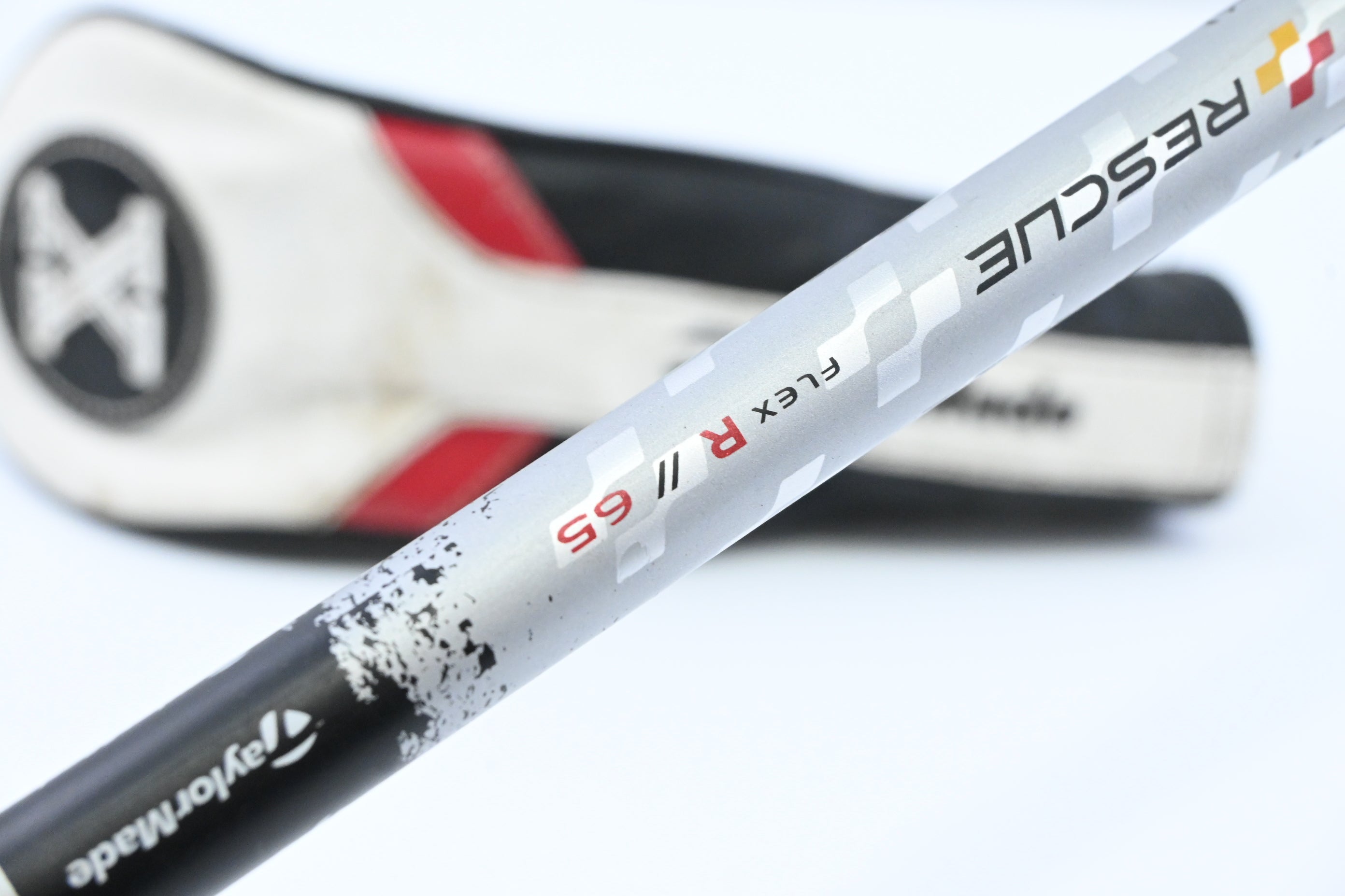Taylormade Rescue 11 #4 Hybrid / 21 Degree / Regular Flex Aldila RIP 65 Shaft