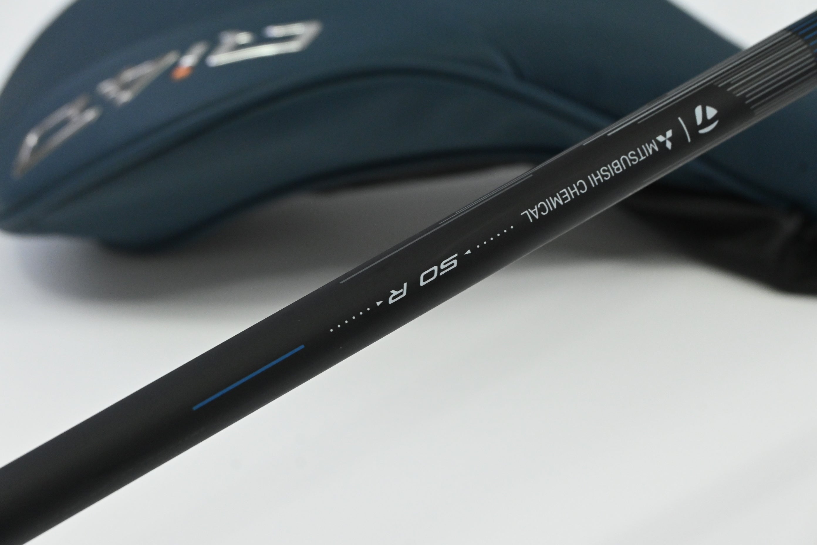 Taylormade Qi4D Driver / 10.5 Degree / Regular Flex Taylormade Reax Blue 50