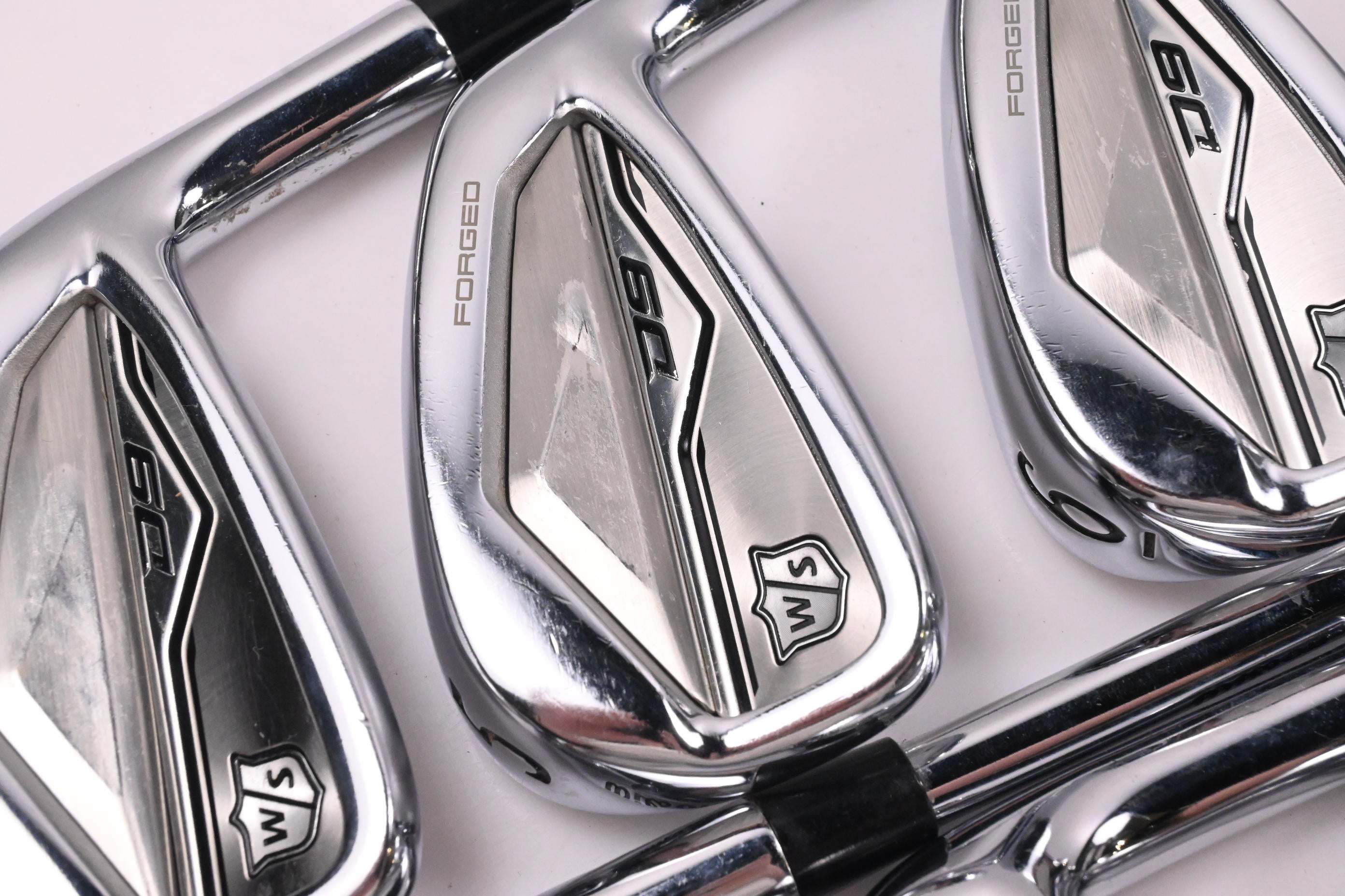 Wilson D9 Forged Irons / 4-PW / UniFlex KBS MAX UltraLite Shafts