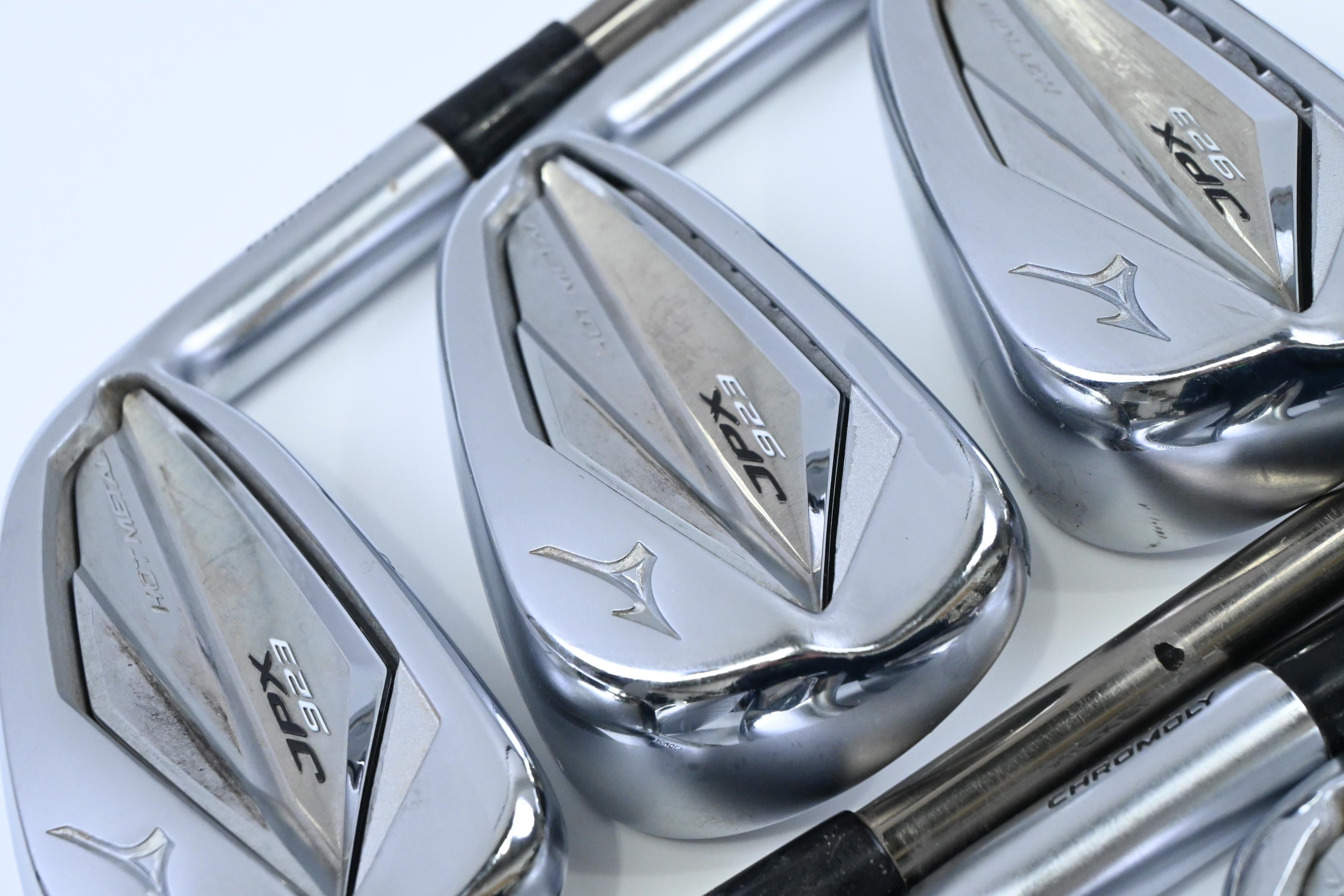 Mizuno JPX 923 Hot Metal Irons / 5-PW+GW / Senior Flex UST Recoil ESX 460 Shafts