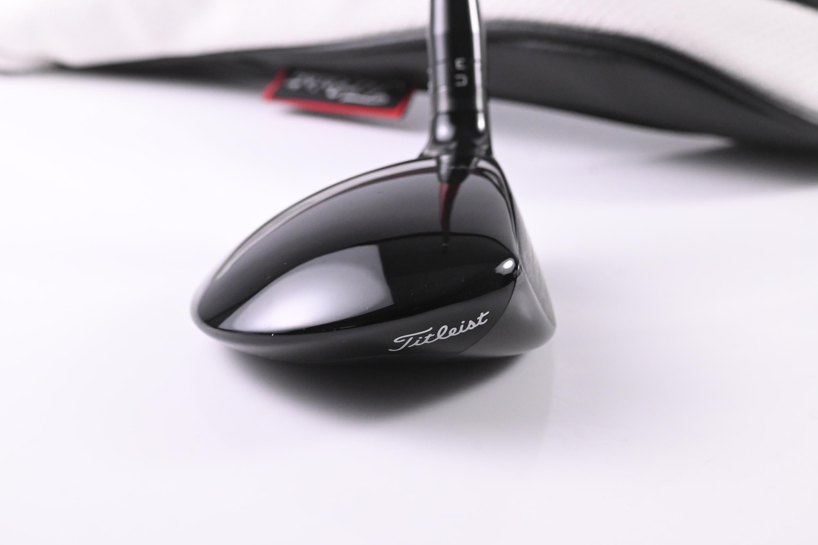 Titleist GT2 #5 Wood / 18 Degree / Regular Flex Project X Denali Red 60 Shaft