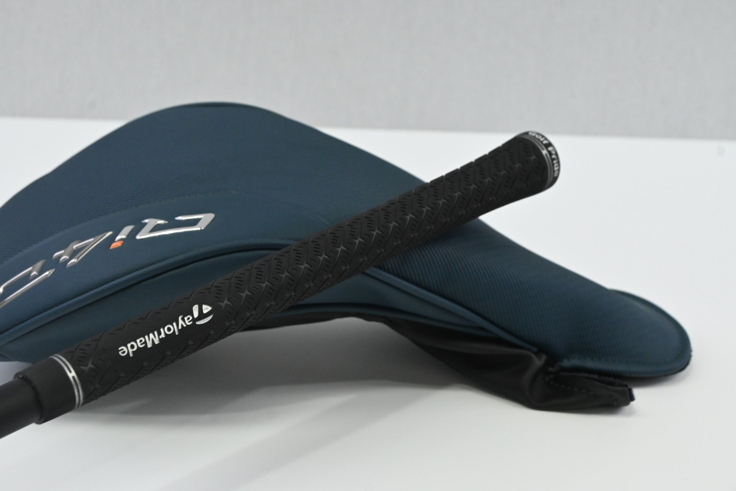 Taylormade Qi4D Driver / 10.5 Degree / Regular Flex Taylormade Reax Blue 50