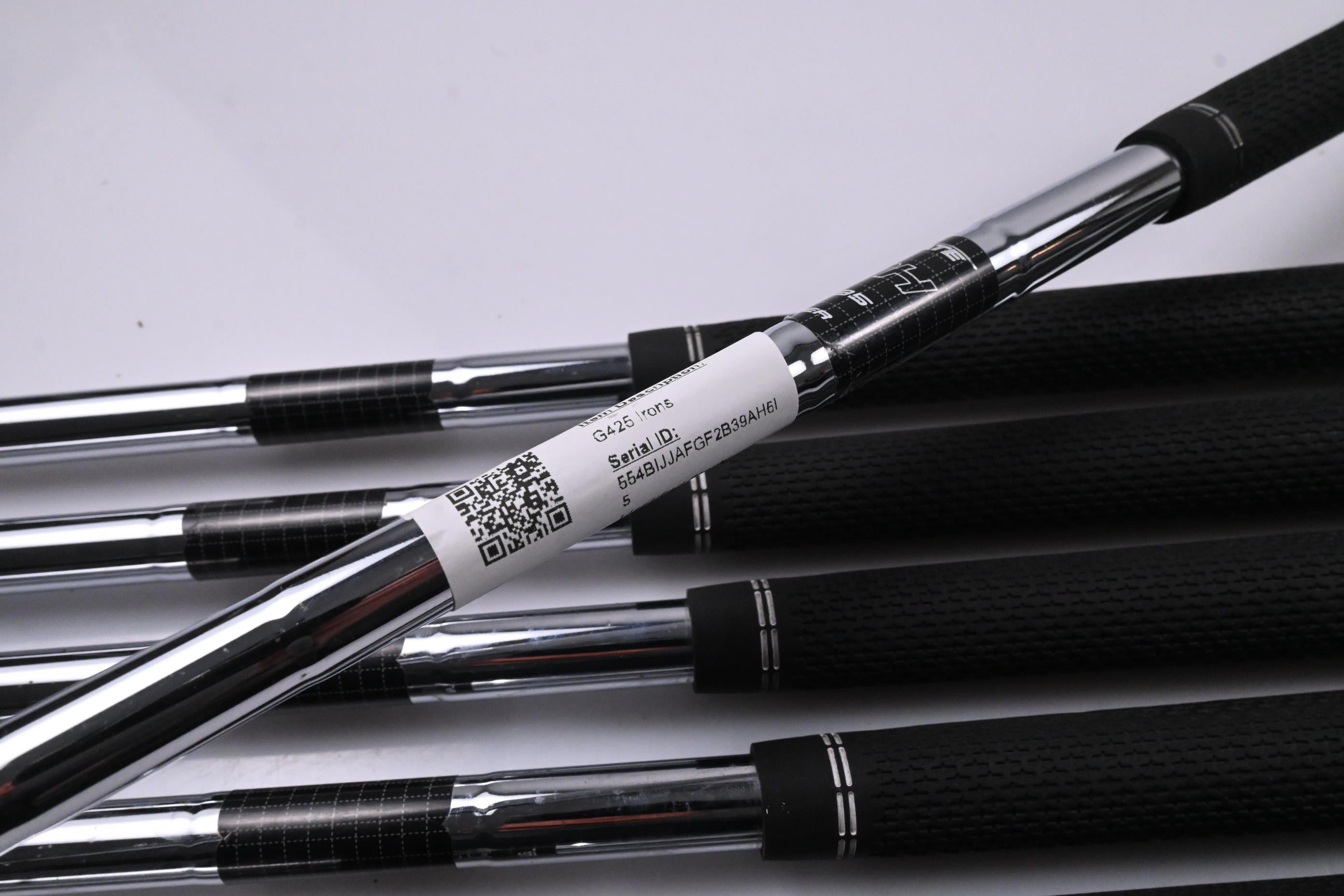 Ping G425 Irons / 6-PW+SW / Black Dot / Regular Flex Elevate MPH 95 Shafts