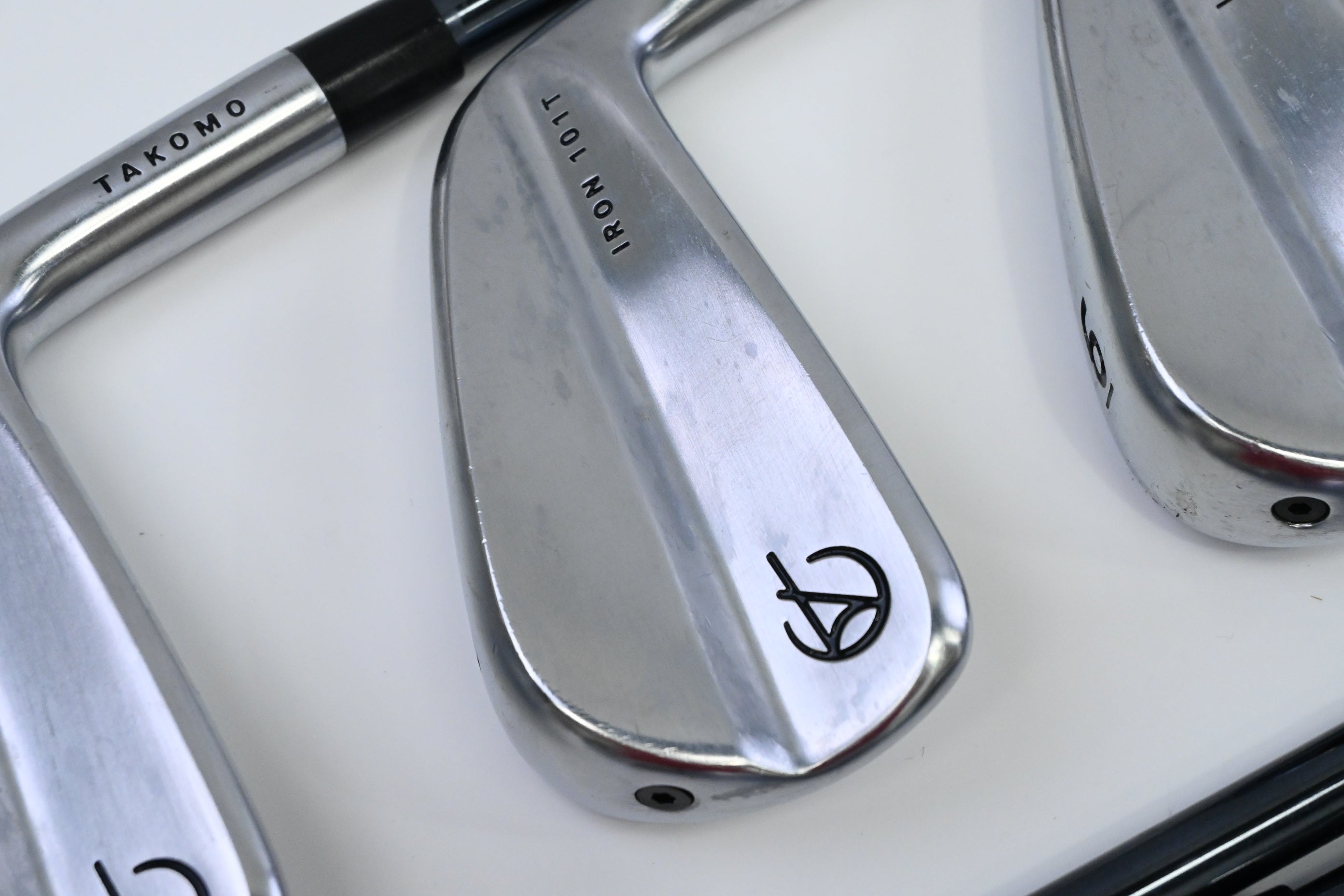 Takomo 101T Irons / 4-PW / Stiff Flex Takomo Obsidian 115 Shafts