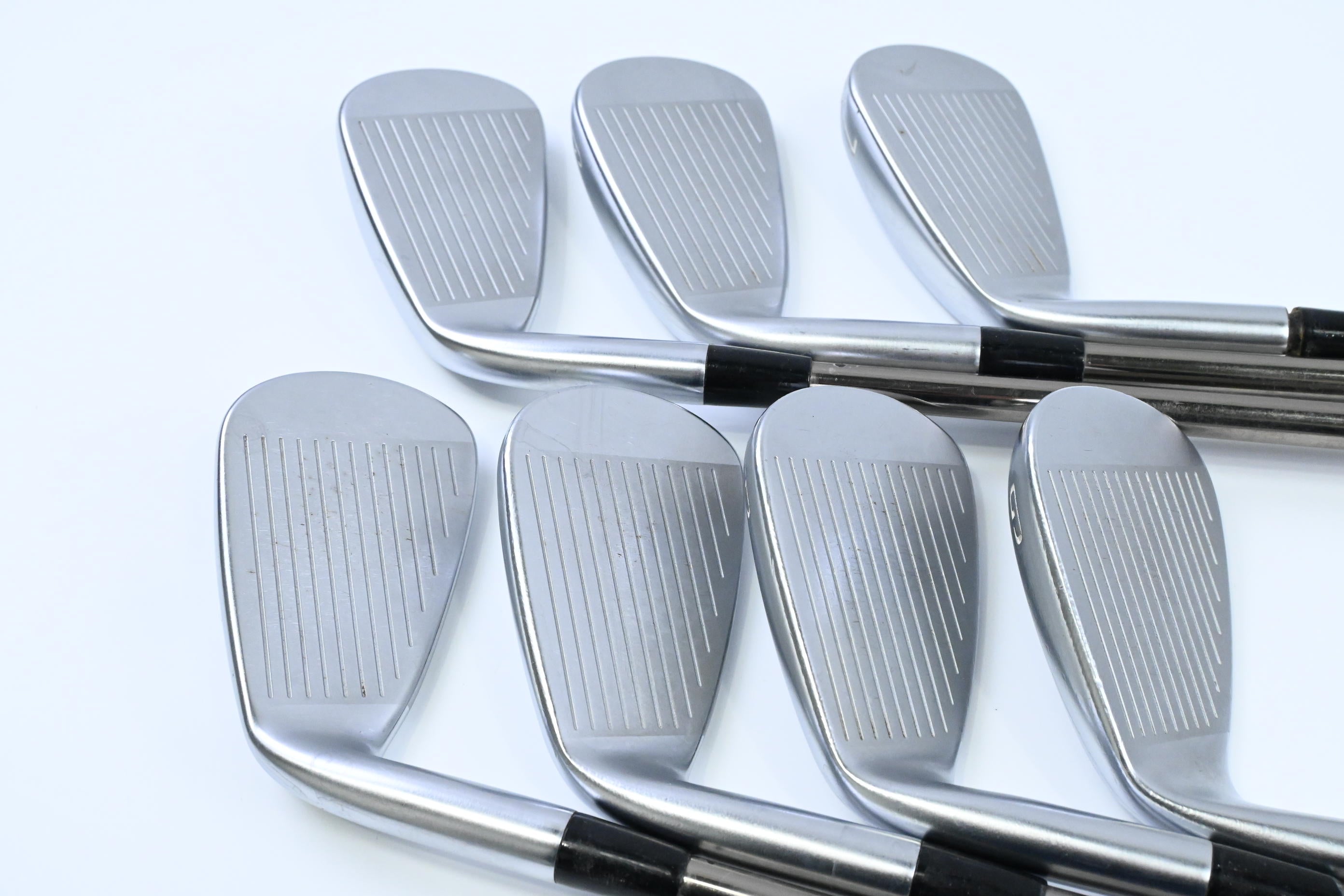 Mizuno JPX 923 Hot Metal Irons / 5-PW+GW / Senior Flex UST Recoil ESX 460 Shafts