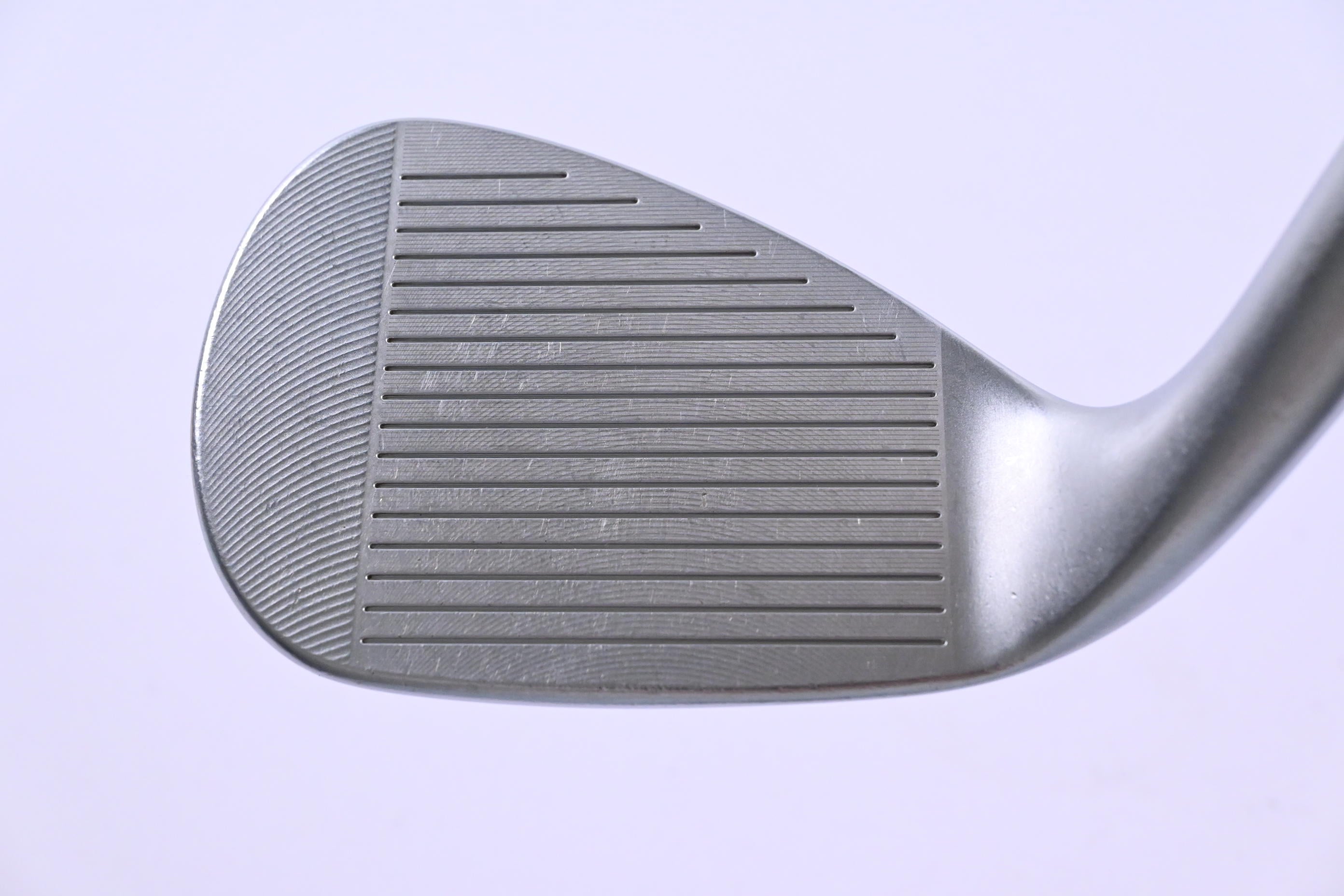 Cleveland CBX 2 Gap Wedge / 52 Degree / Wedge Flex Dynamic Gold 115 Shaft