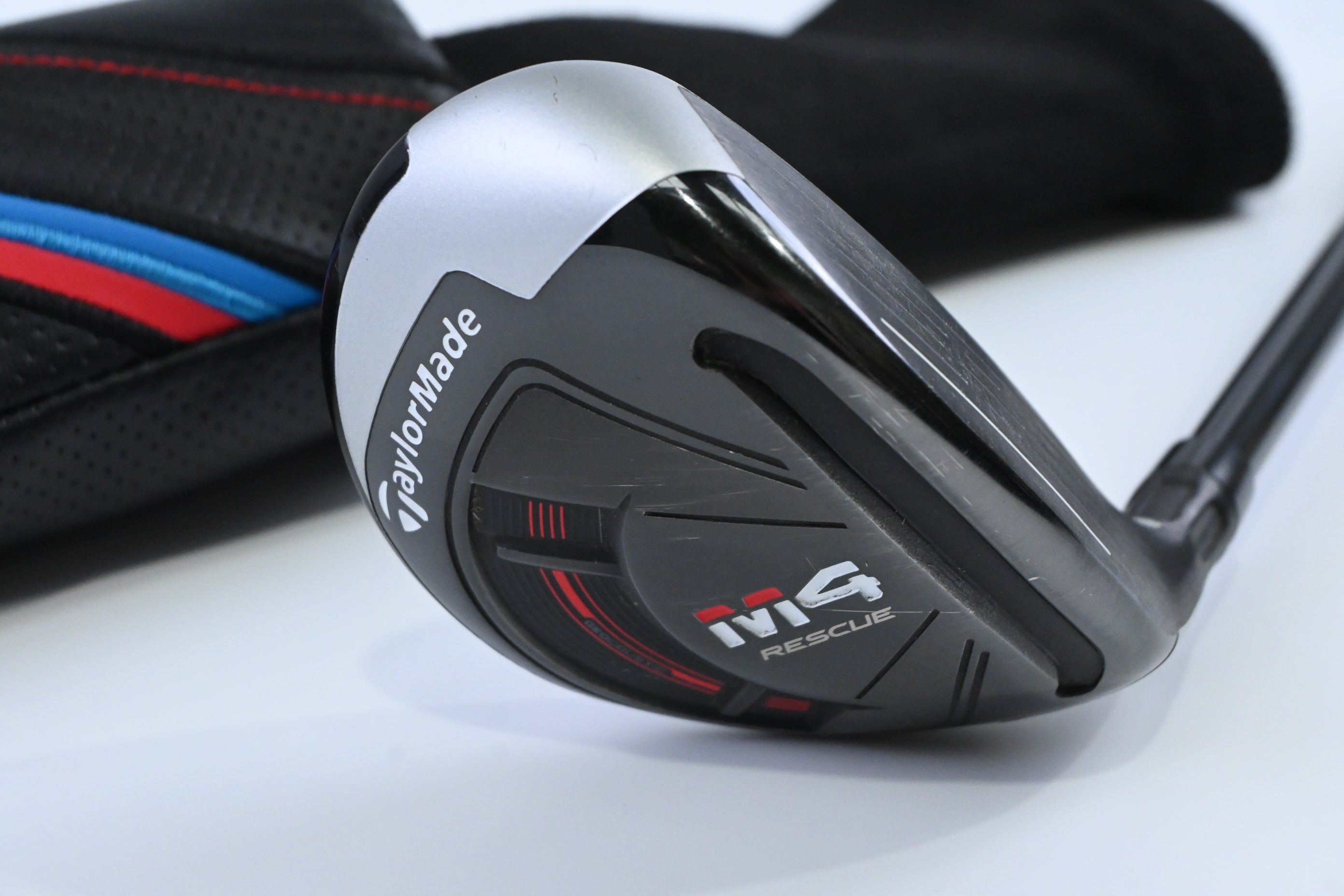 Taylormade M4 #4 Hybrid / 22 Degree / Regular Flex Fujikura Atmos Red 6 Shaft
