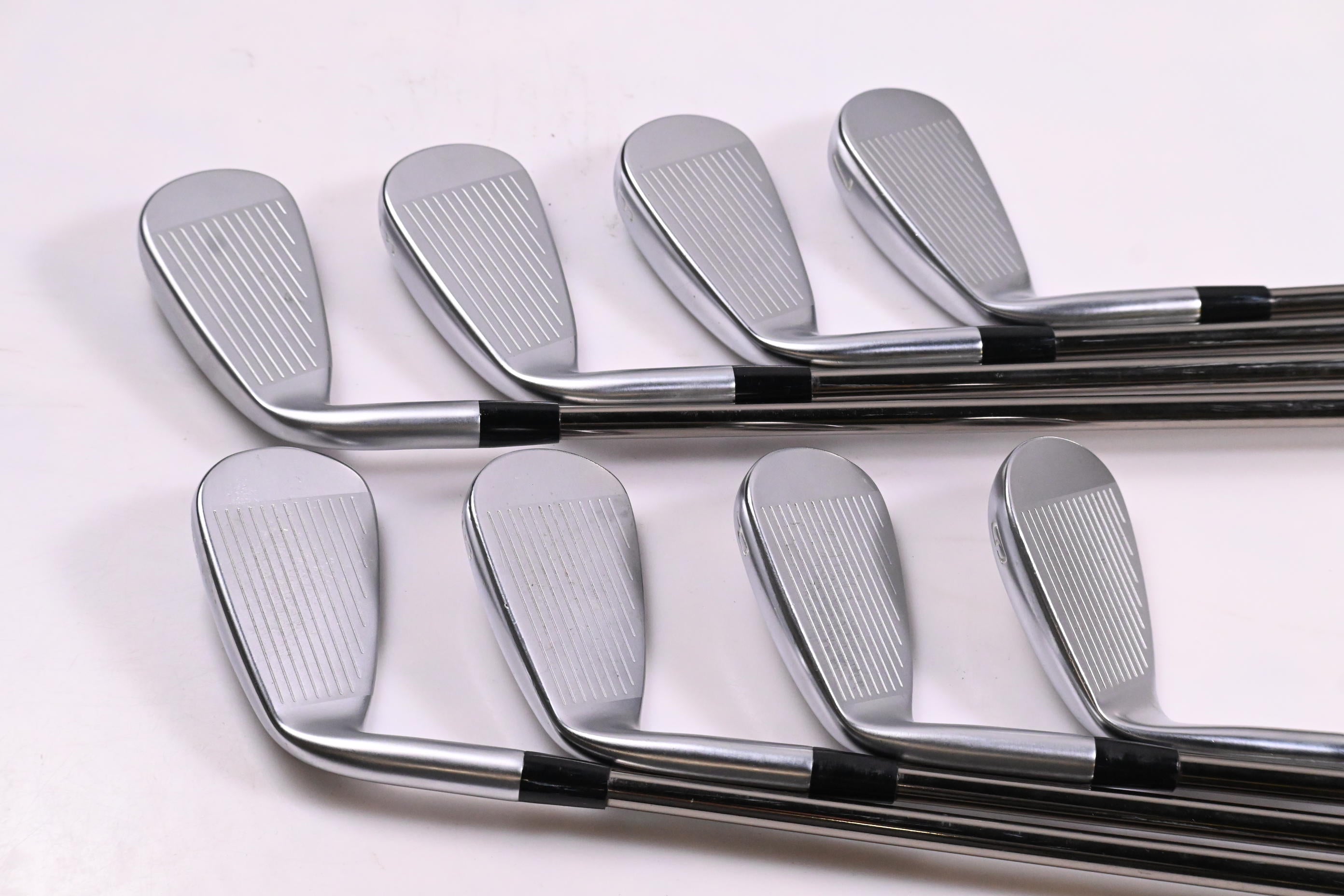 Mizuno JPX 923 Hot Metal Irons / 4-PW+GW / Senior Flex UST Recoil ESX 460 Shafts