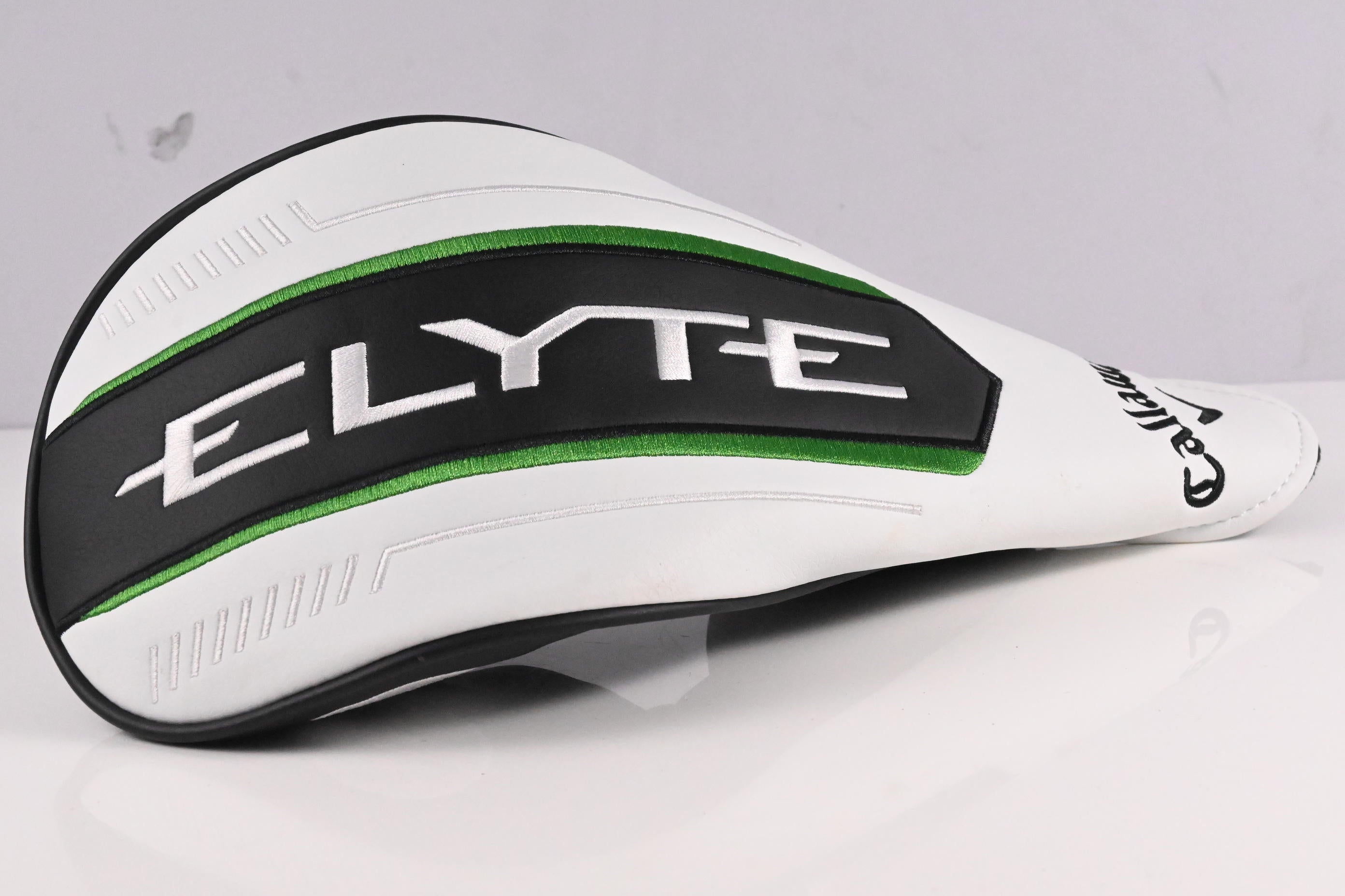 Callaway Elyte Driver / 9 Degree / Regular Flex Vanquish 4 Shaft