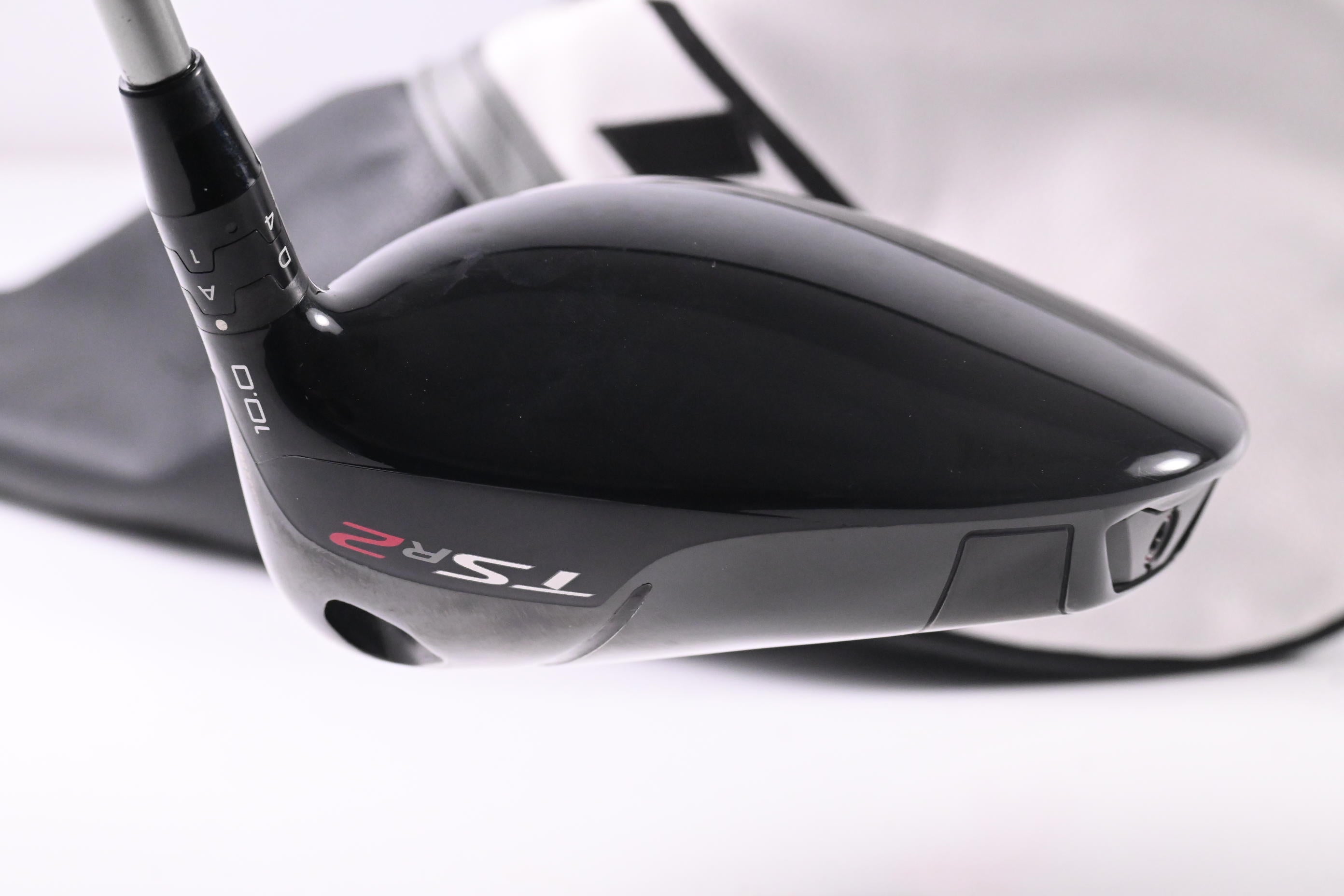 Titleist TSR2 Driver / 10 Degree / Regular Flex Helium 46 Shaft