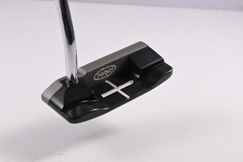 Yes! C-Groove Donna Putter / 34 Inch