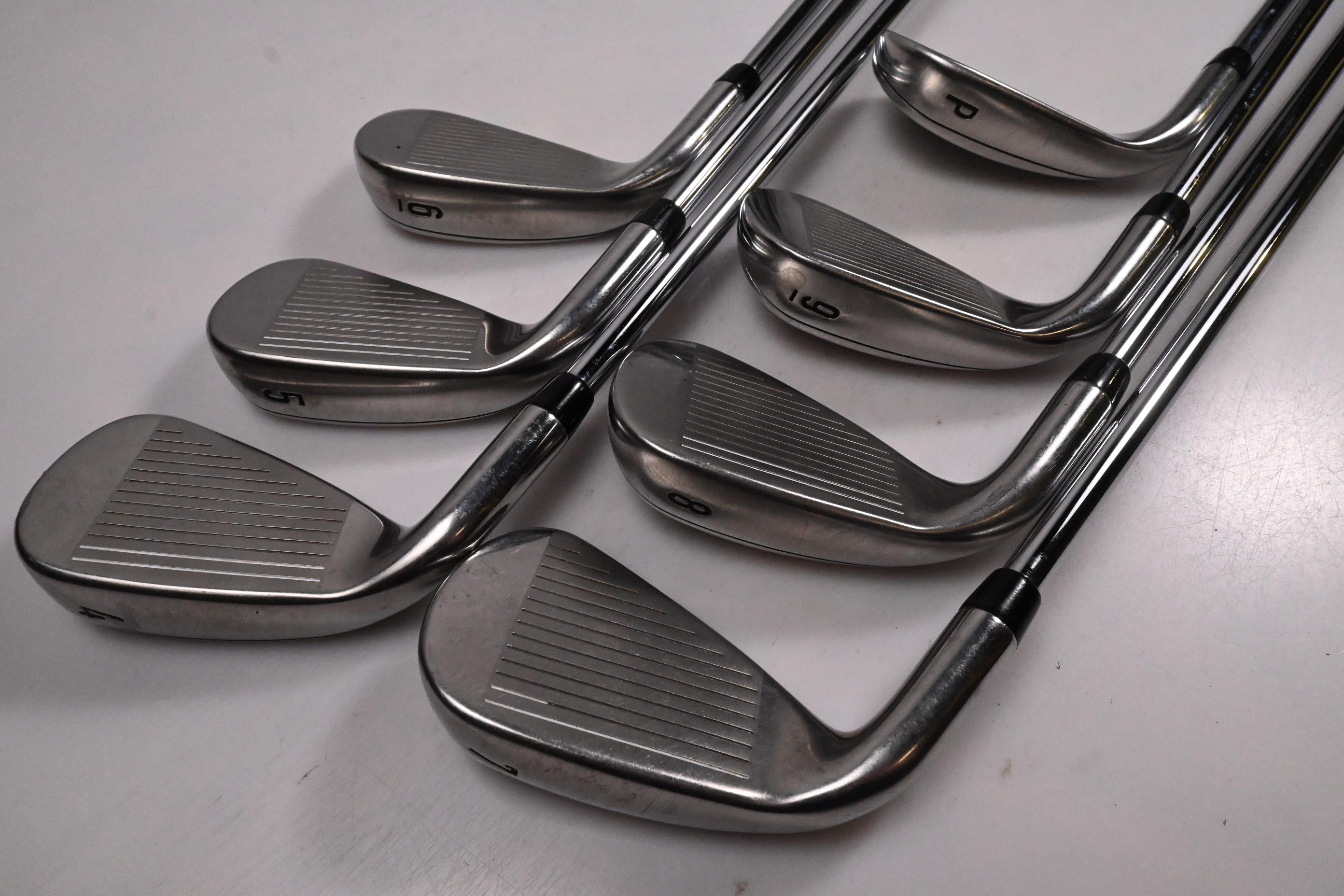 Callaway Mavrik Irons / 4-PW / Regular Flex Elevate 95 Shafts