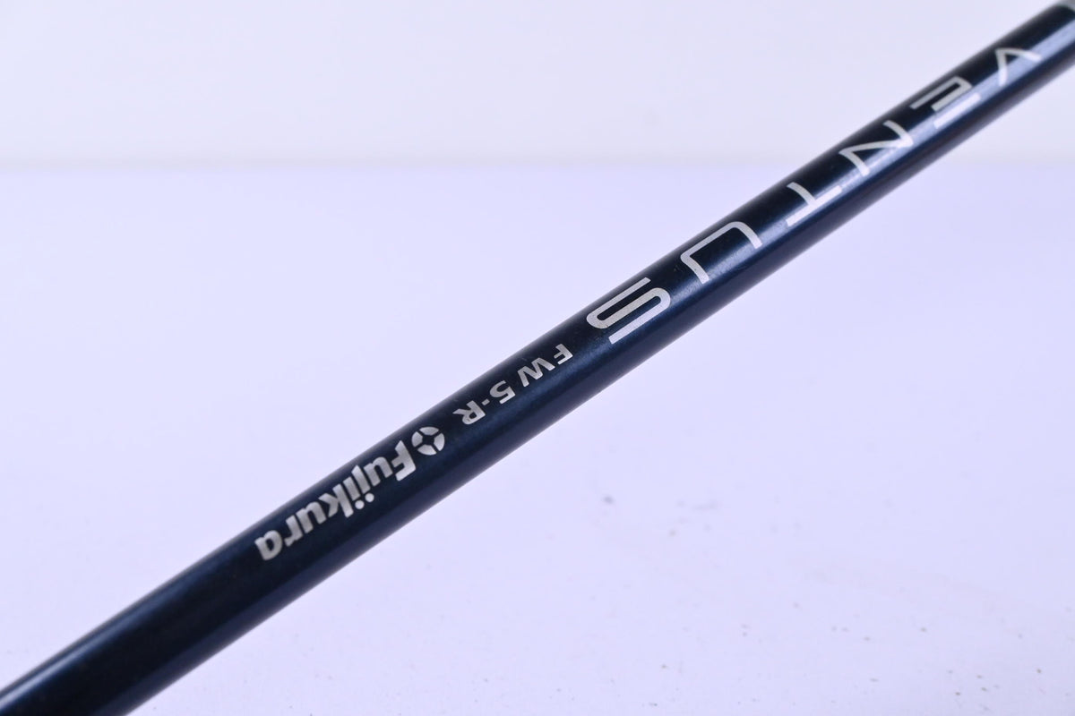 Taylormade SIM2 Max #5 Wood / 18 Degree / Regular Flex Fujikura Ventus Blue 5
