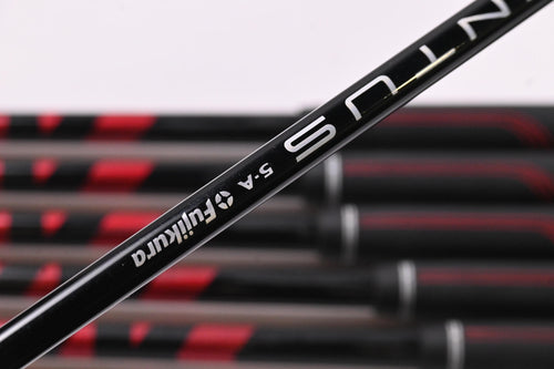 TaylorMade Stealth Irons / 6-PW+GW / Senior Flex Ventus Red 5 Shafts
