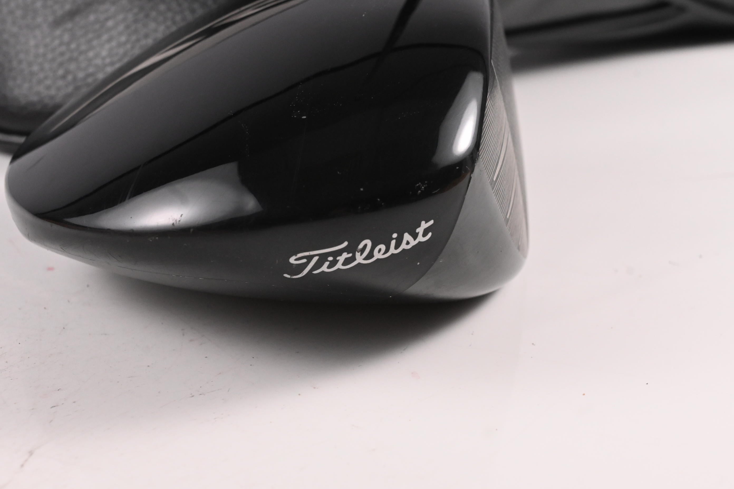 Titleist GT3 Driver / 8 Degree / X-Flex Kai`li White 60 Shaft