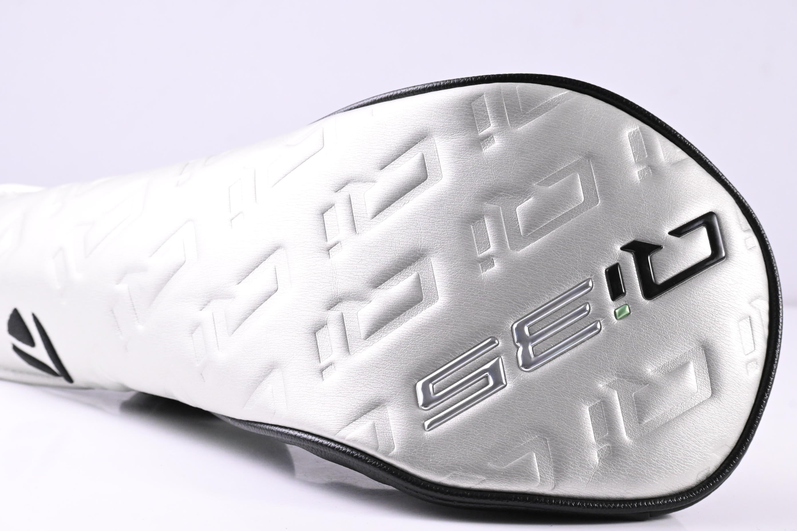Taylormade Qi35 Driver / 12 Degree / Regular Flex Fujikura Airspeeder 50 Shaft