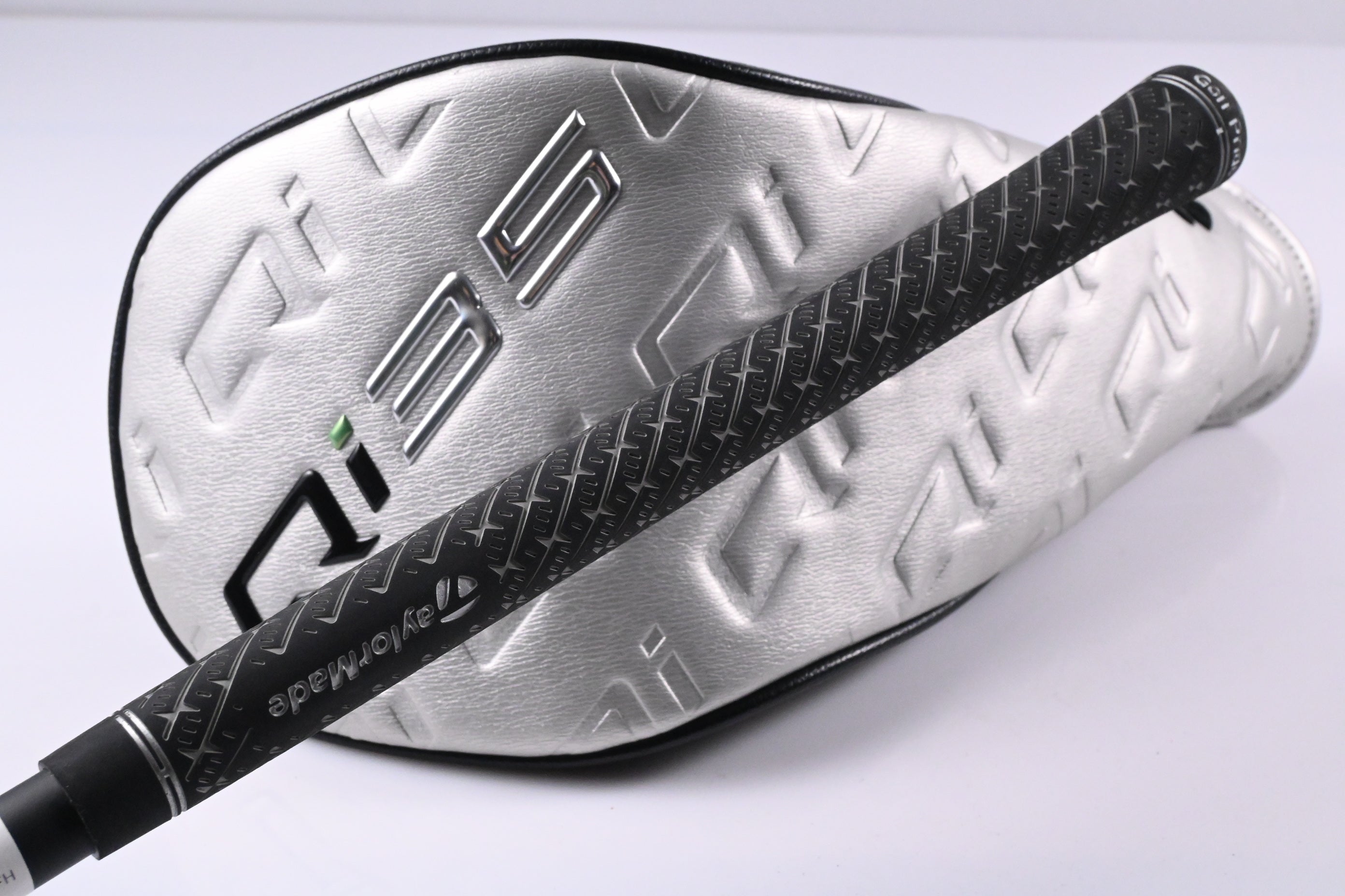Taylormade Qi35 LS Driver / 9 Degree / Stiff Flex Kai'li CB Blue 60 Shaft
