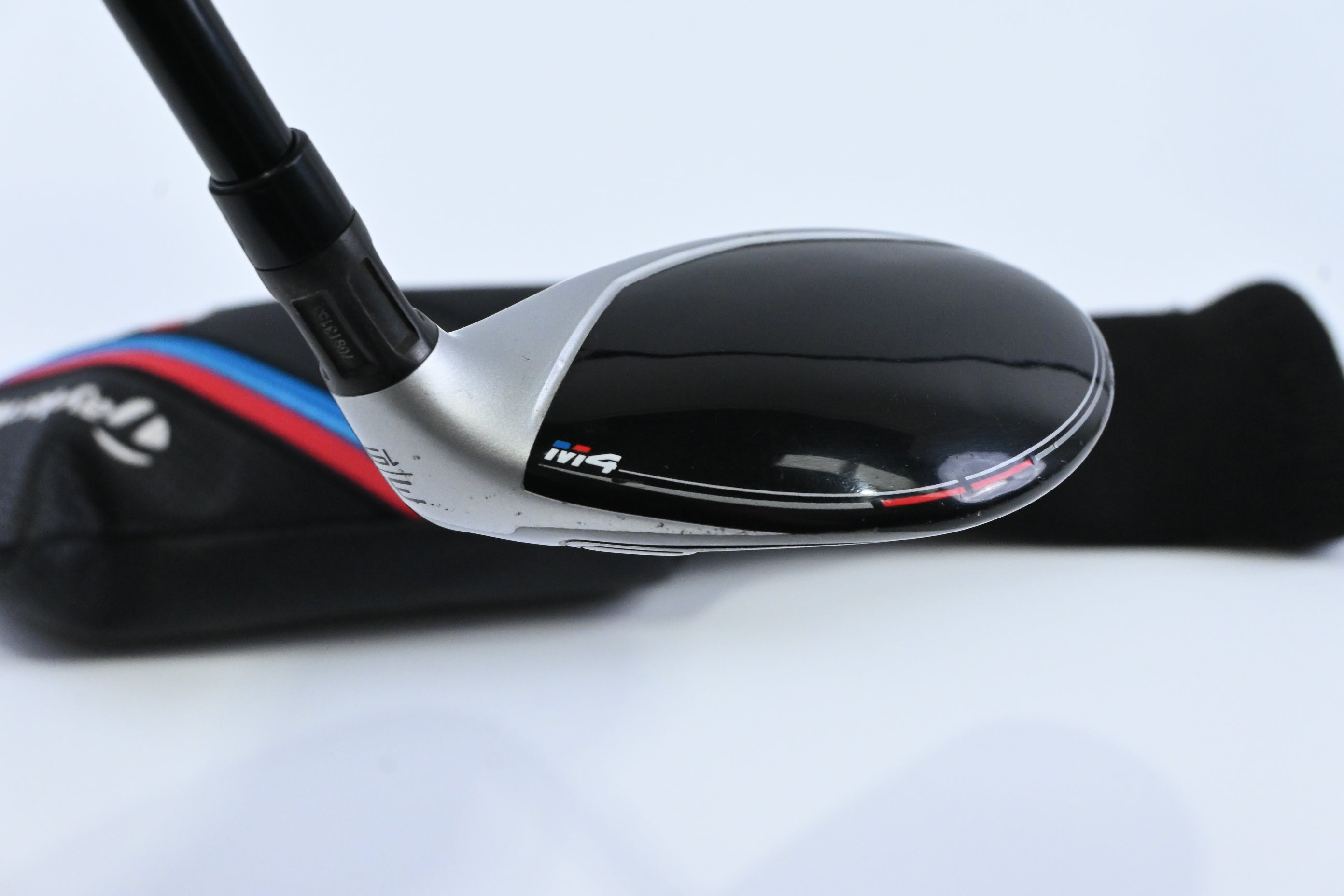 Taylormade M4 #3 Hybrid / 19 Degree / Regular Flex Fujikura Atmos Red 6 Shaft