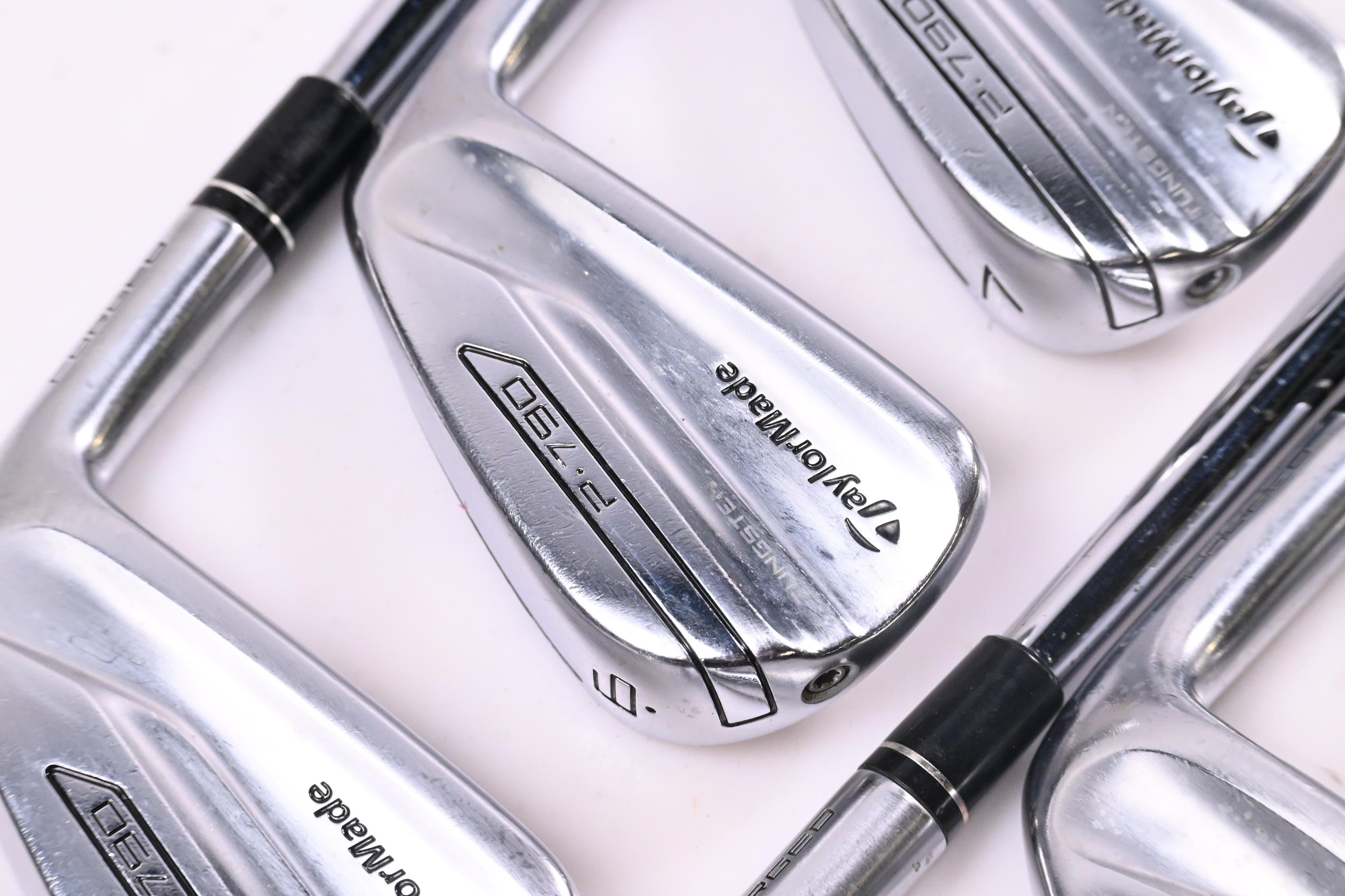 Taylormade P790 2017 Irons / 5-PW / Regular Flex Dynamic Gold 105 R300 Shafts