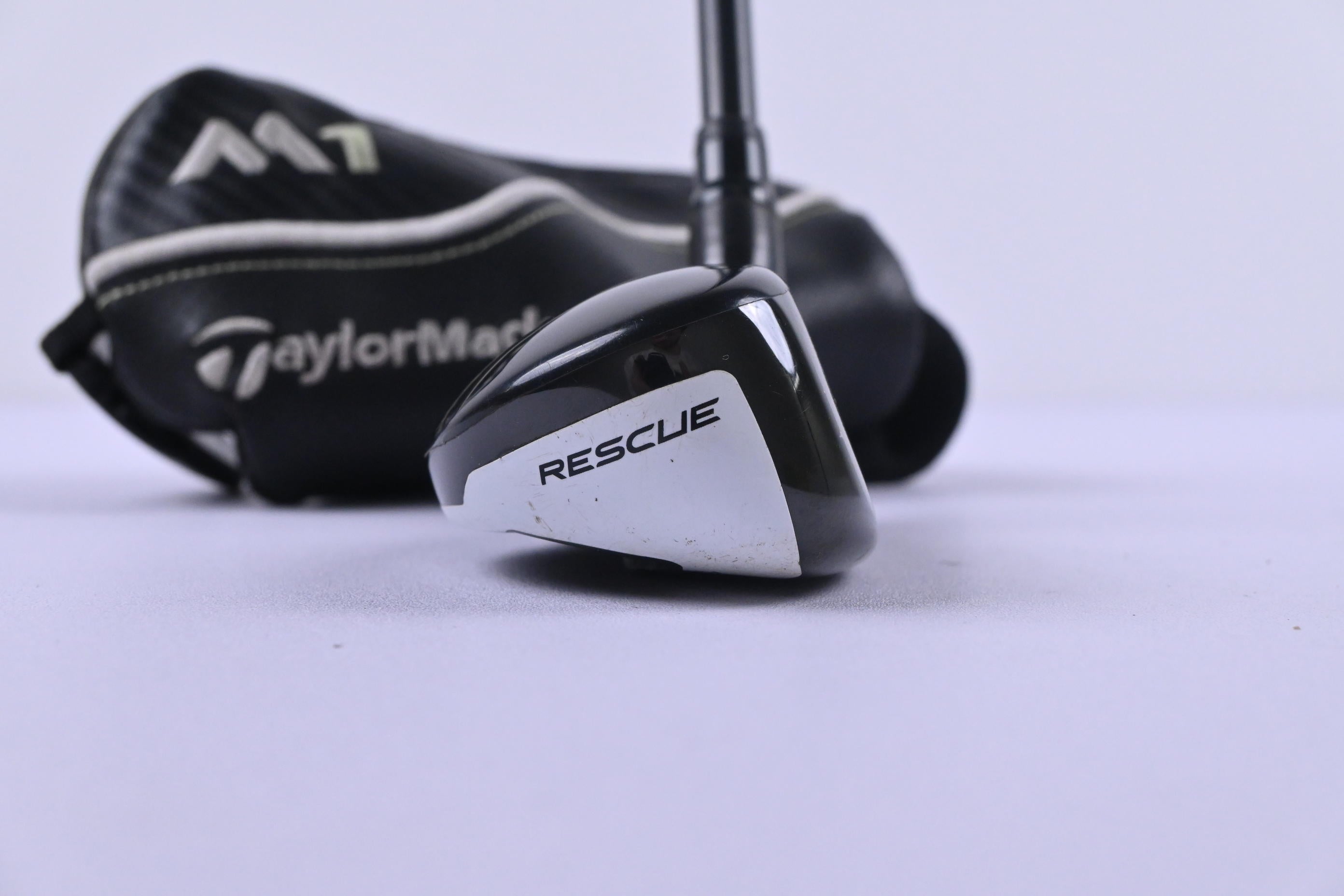 Taylormade M1 2017 #3 Hybrid / 19 Degree / Regular Flex Atmos Red 6 Shaft
