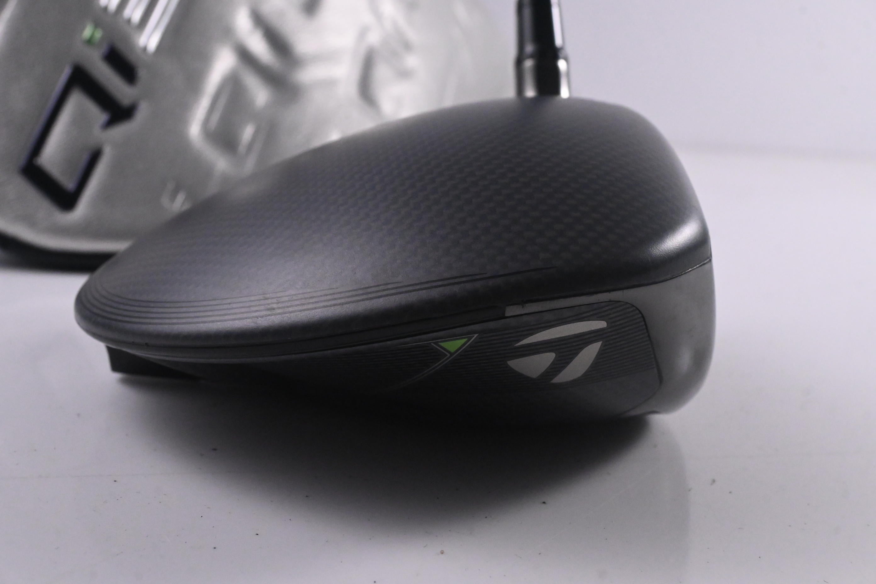 Taylormade Qi35 Driver / 9 Degree / Stiff Flex Kai'li White Dark Wave 60 Shaft
