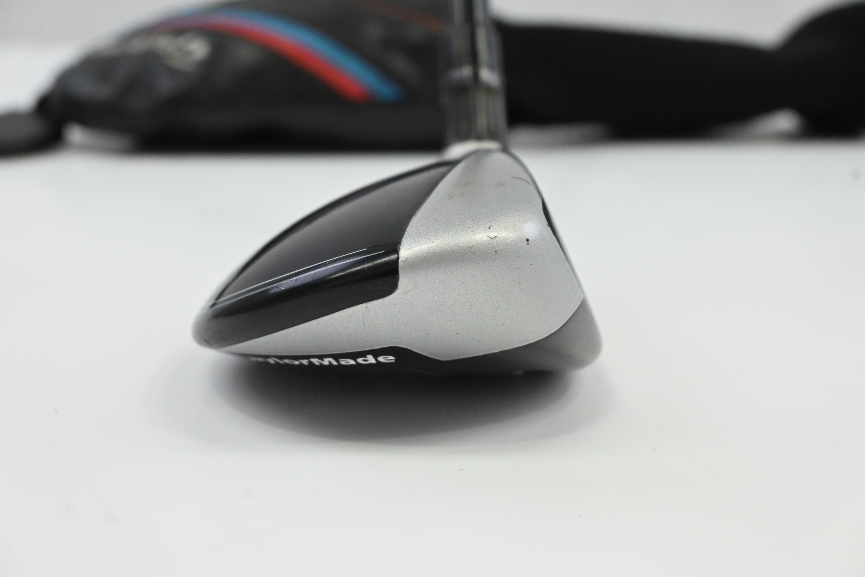 Taylormade M4 #4 Hybrid / 22 Degree / Regular Flex Fujikura Atmos Red 6 Shaft