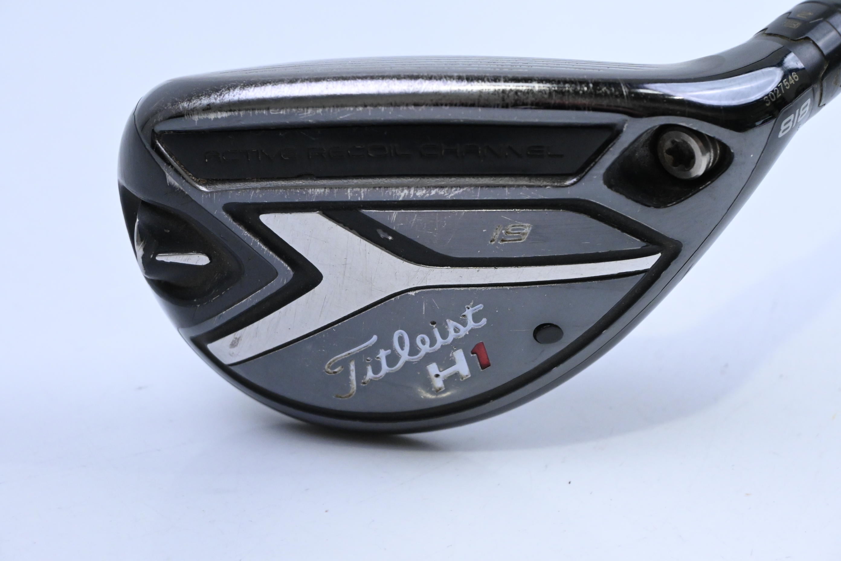 Titleist 818 H1 #3 Hybrid / 19 Degree / Stiff Flex Evenflow Blue 85 Shaft