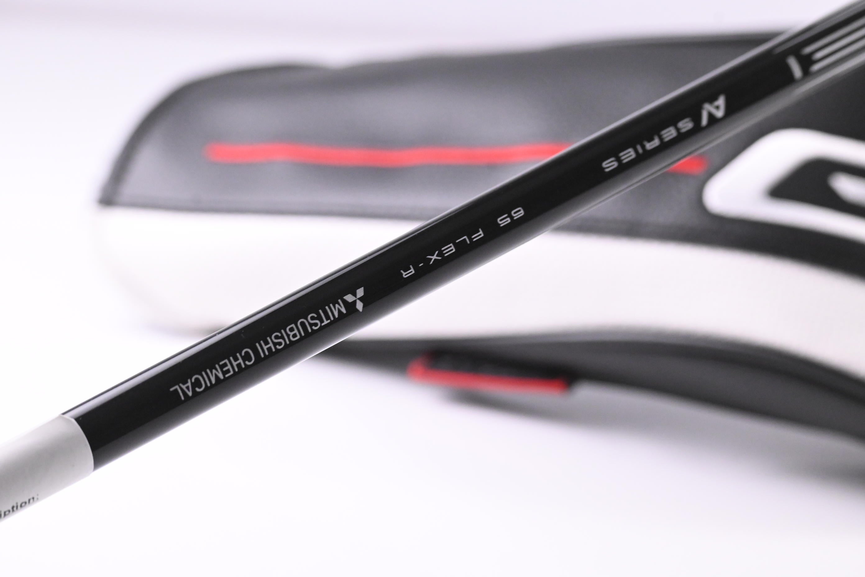 Titleist GT2 #3 Wood / 16.5 Degree / Regular Flex Tensei AV Blue 65 Shaft