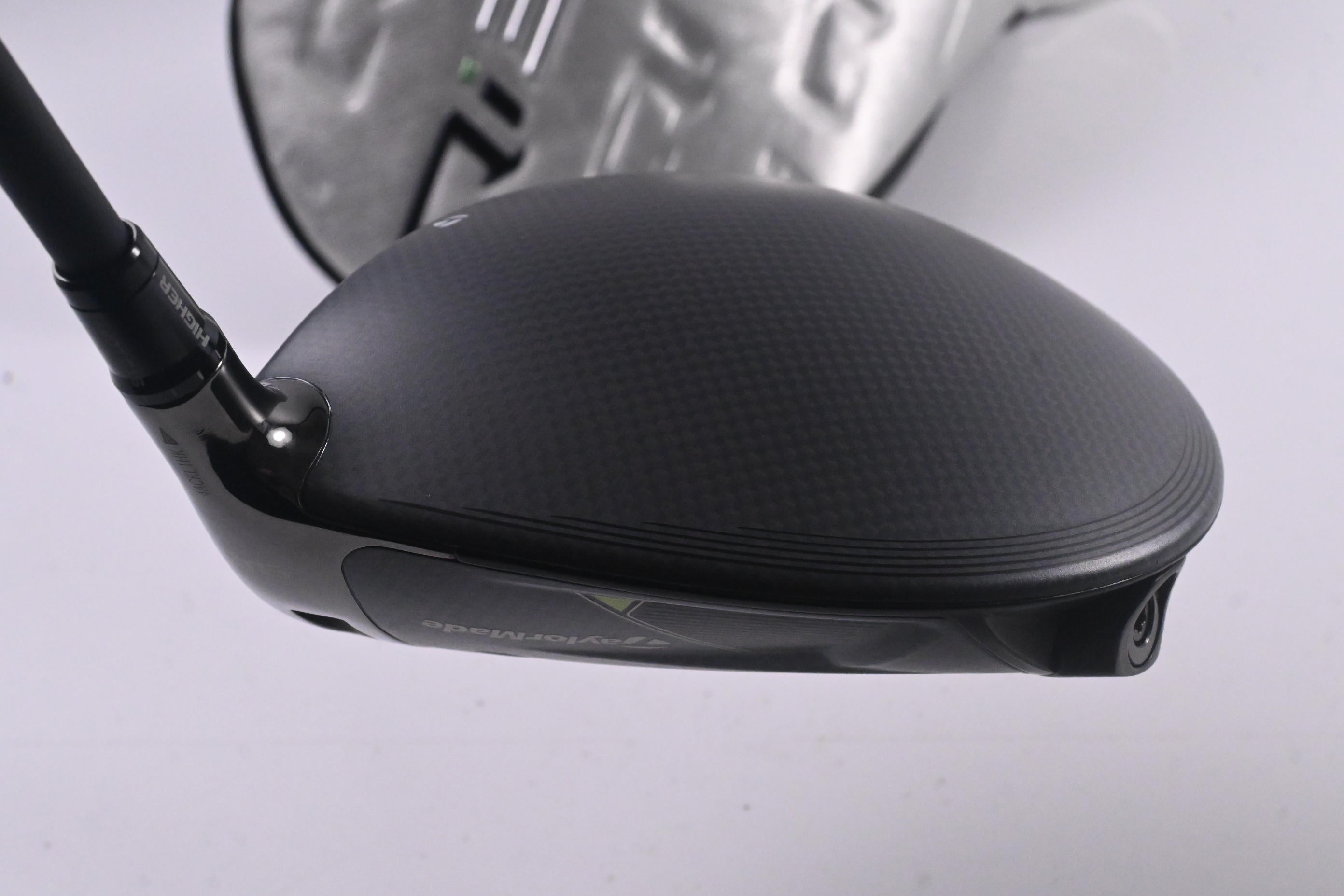 Taylormade Qi35 Driver / 9 Degree / Stiff Flex Kai'li White Dark Wave 60 Shaft