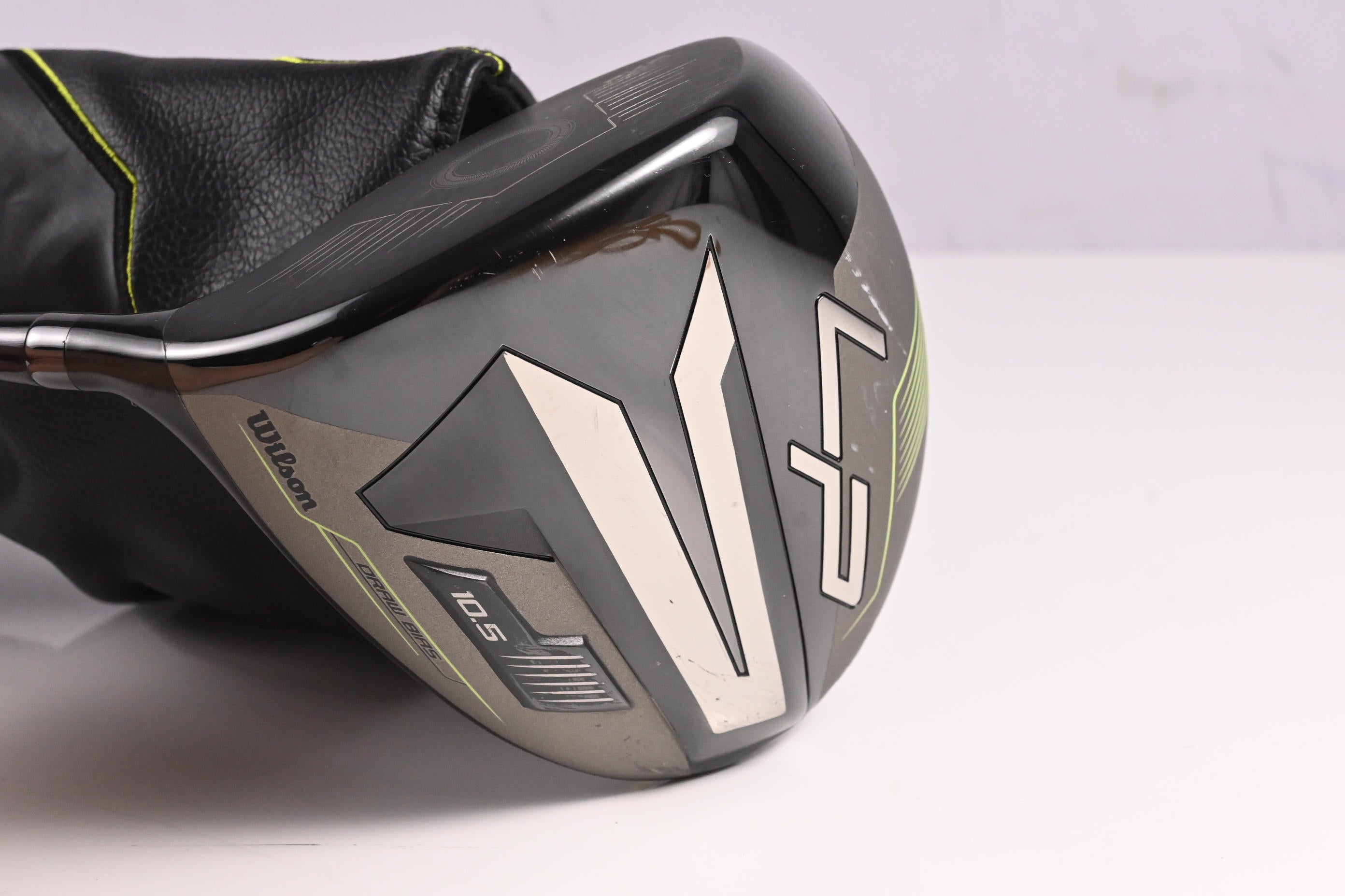 Left Hand Wilson Launch Pad 2022 Driver / 10.5 Degree / Regular Flex Evenflow 55 Shaft