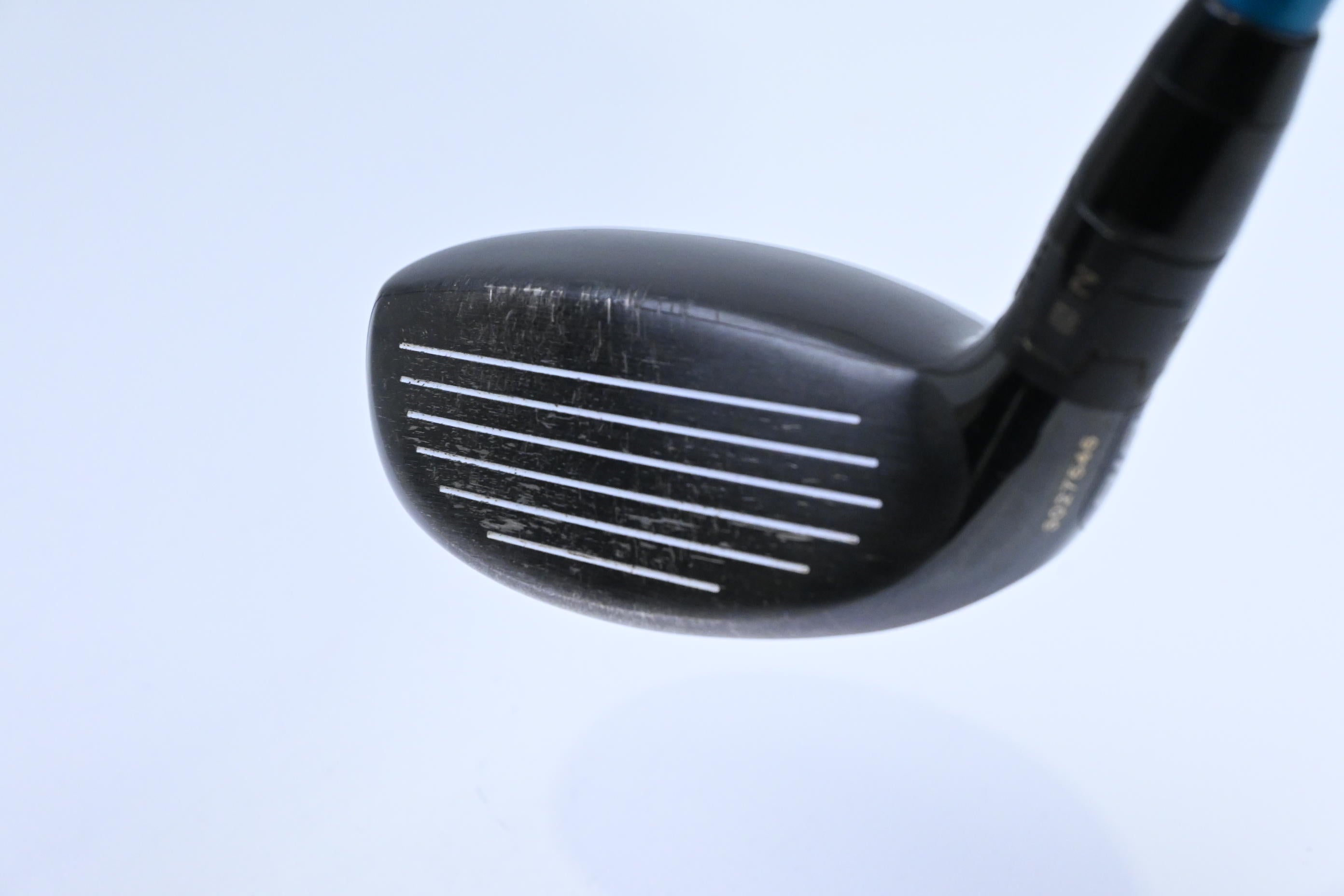 Titleist 818 H1 #3 Hybrid / 19 Degree / Stiff Flex Evenflow Blue 85 Shaft