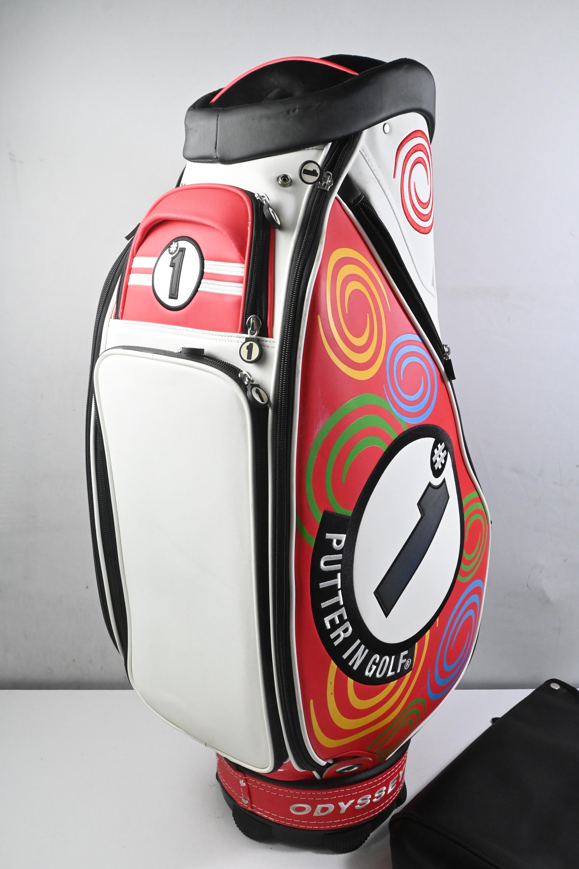 Odyssey Tour Bag / 6-Way divider / White & Red