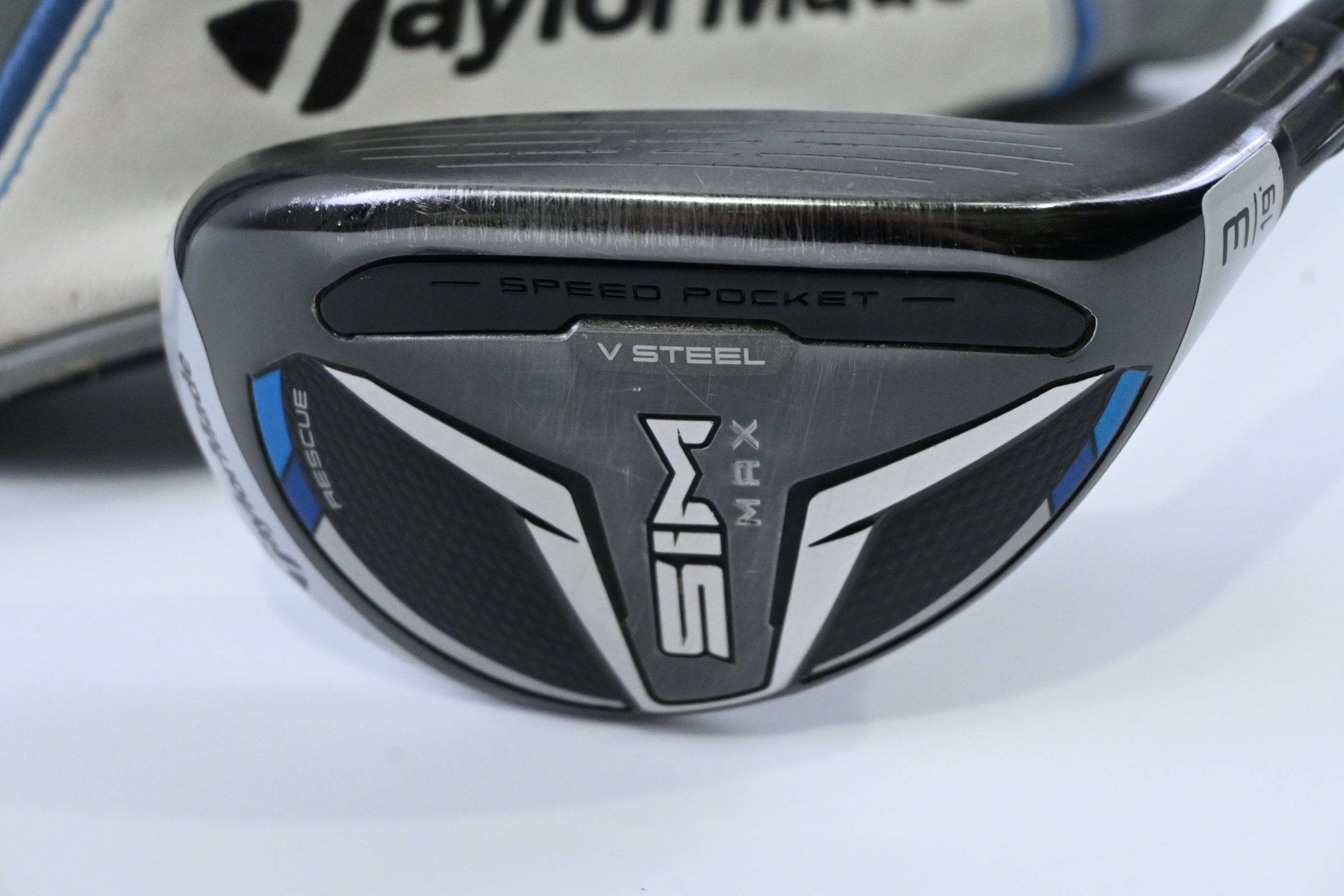 Taylormade SIM Max #3 Hybrid / 19 Degree / Stiff Flex Fujikura Ventus Blue 7