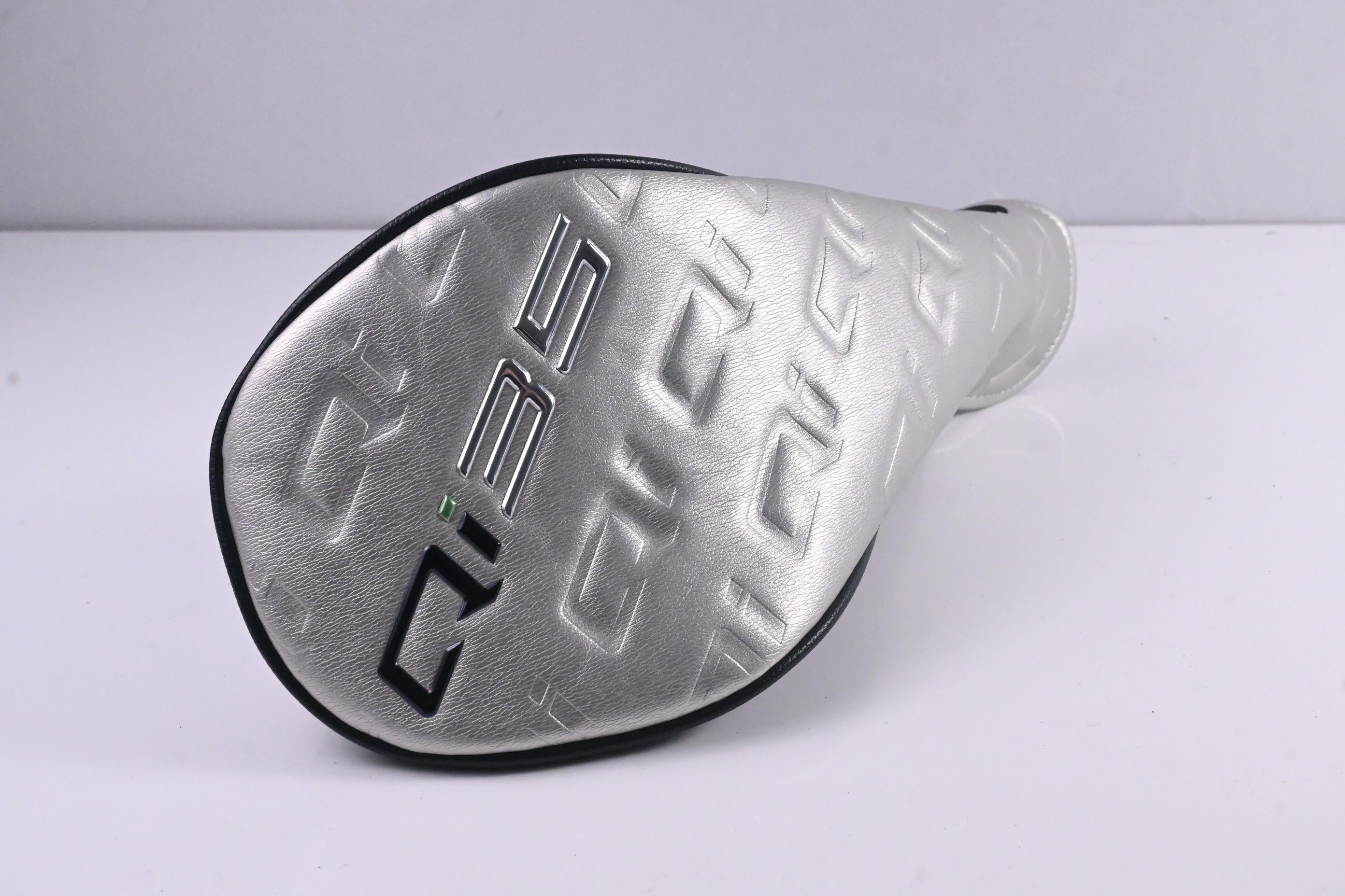 Taylormade Qi35 Driver / 9 Degree / Stiff Flex Kai'li White Dark Wave 60 Shaft