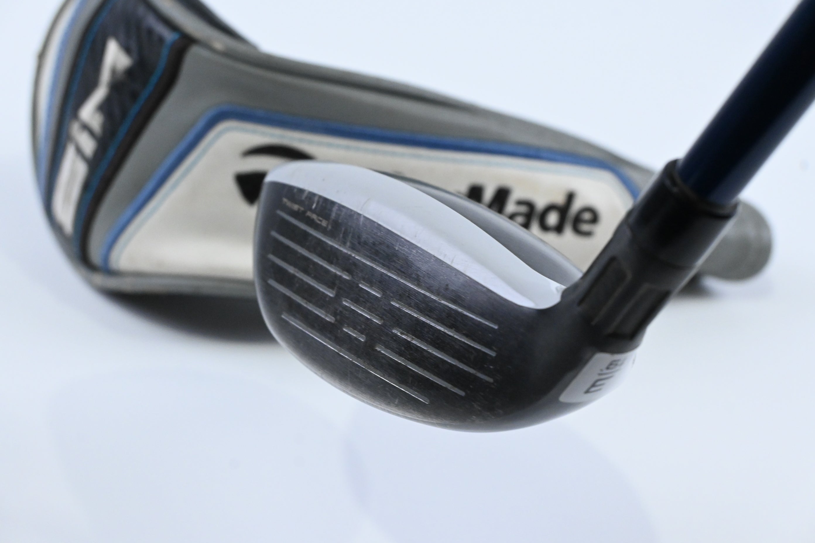 Taylormade SIM Max #3 Hybrid / 19 Degree / Stiff Flex Fujikura Ventus Blue 7