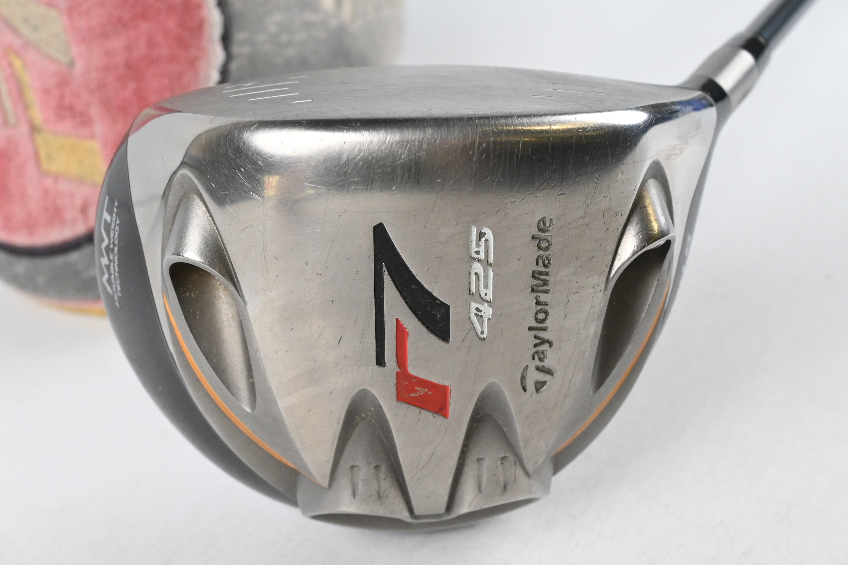 Taylormade R7 425 Driver / 10.5 Degree / Regular Flex Fujikura REAX 65 Shaft