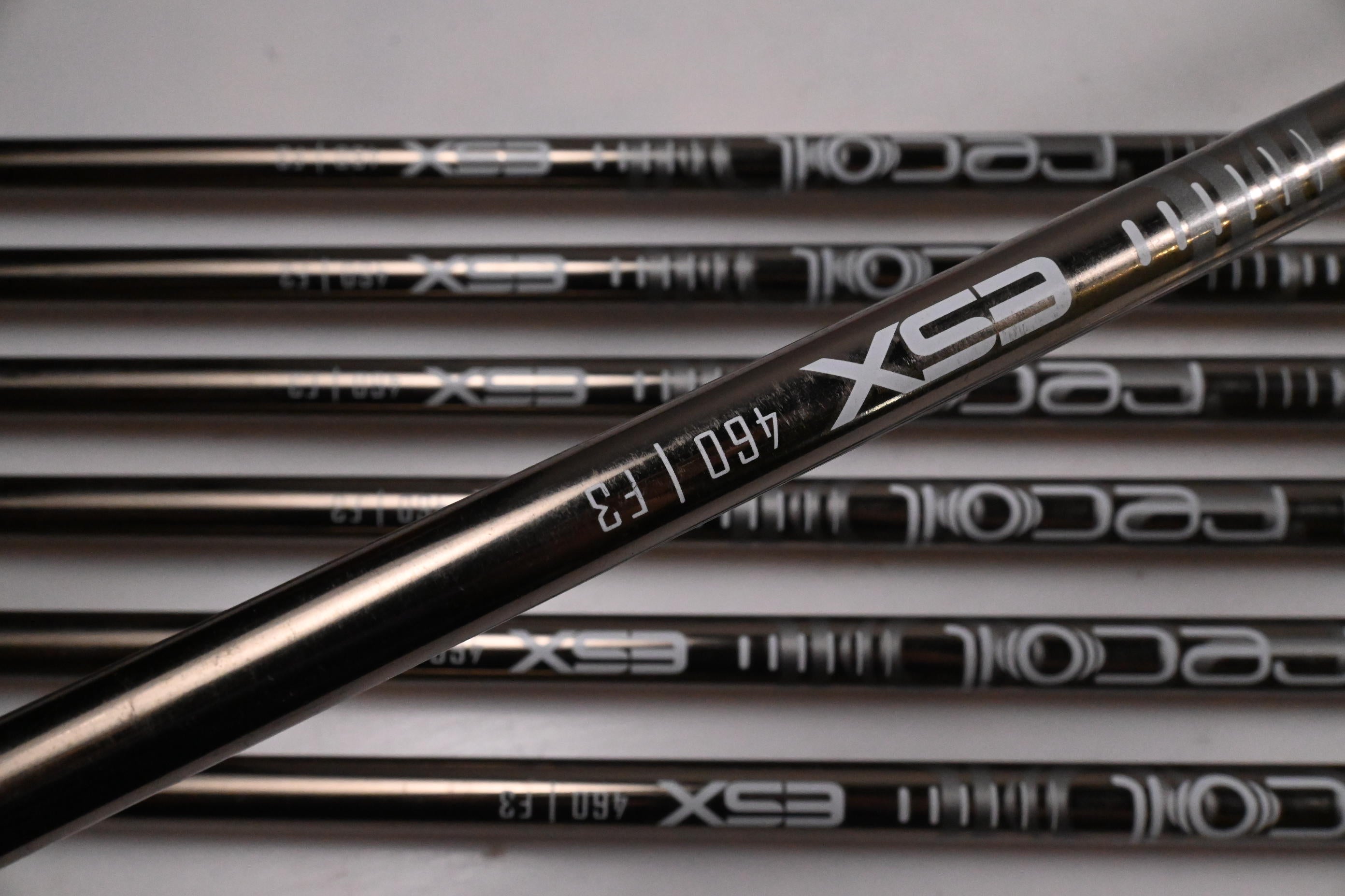 Callaway Apex DCB Irons / 5-PW+GW / Regular Flex UST Recoil ESX460 Shafts