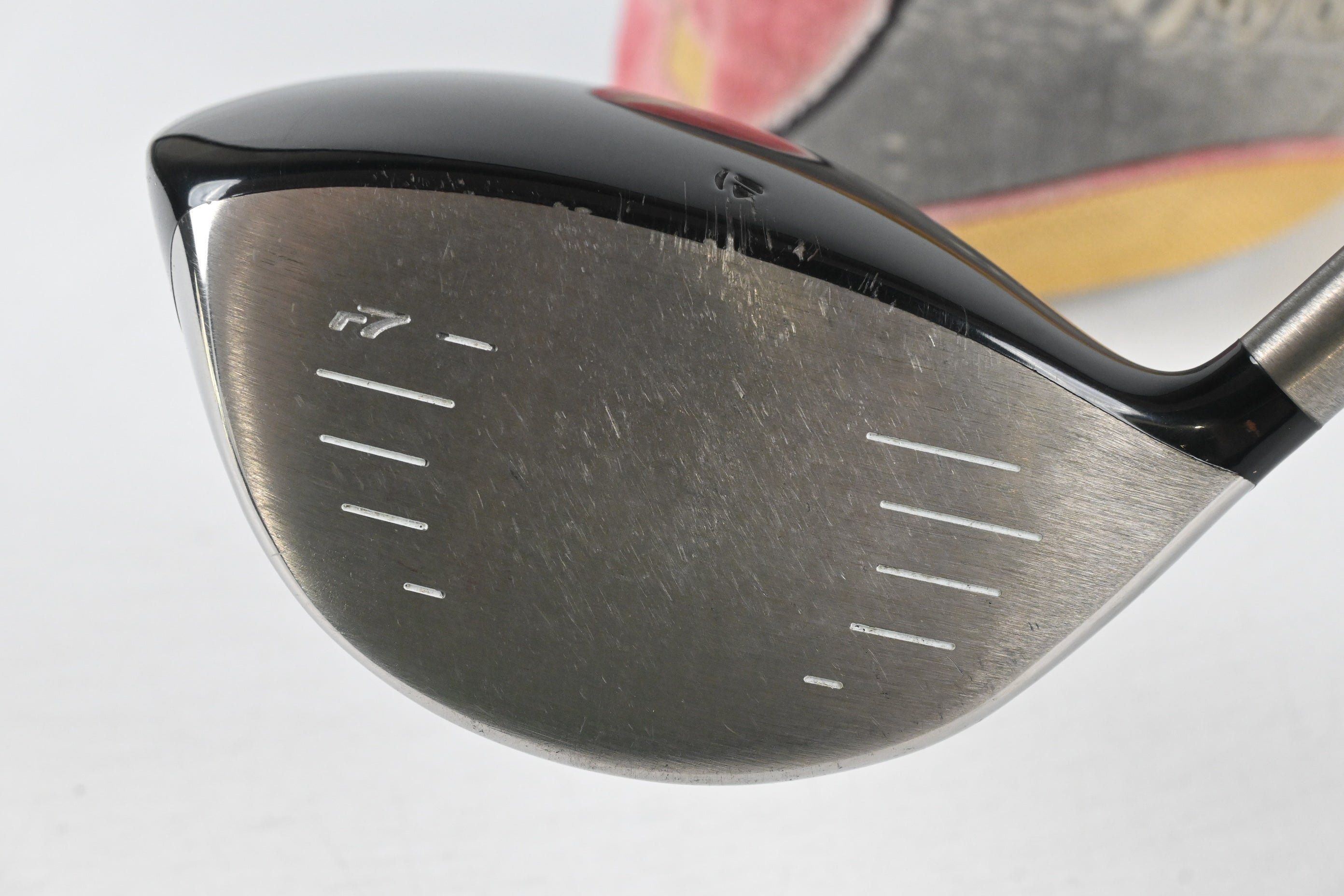 Taylormade R7 425 Driver / 10.5 Degree / Regular Flex Fujikura REAX 65 Shaft