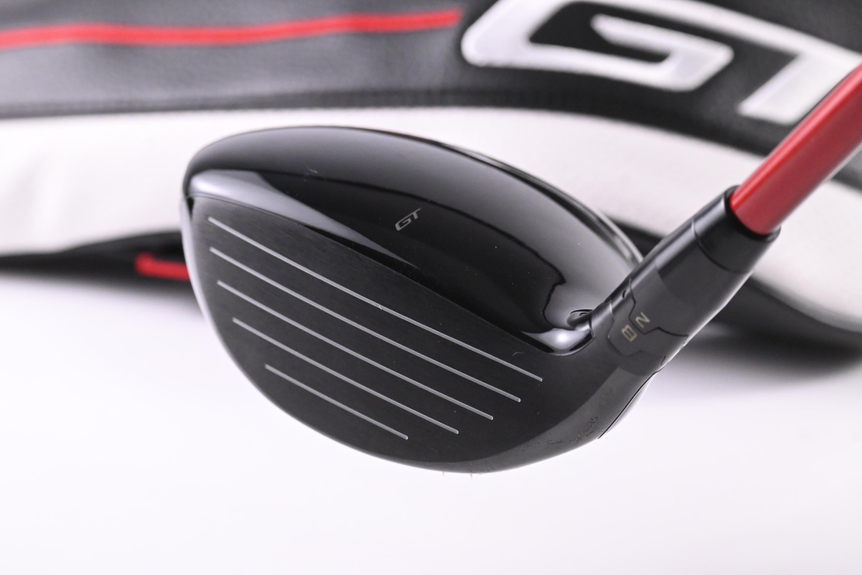 Titleist GT2 #5 Wood / 18 Degree / Regular Flex Project X Denali Red 60 Shaft