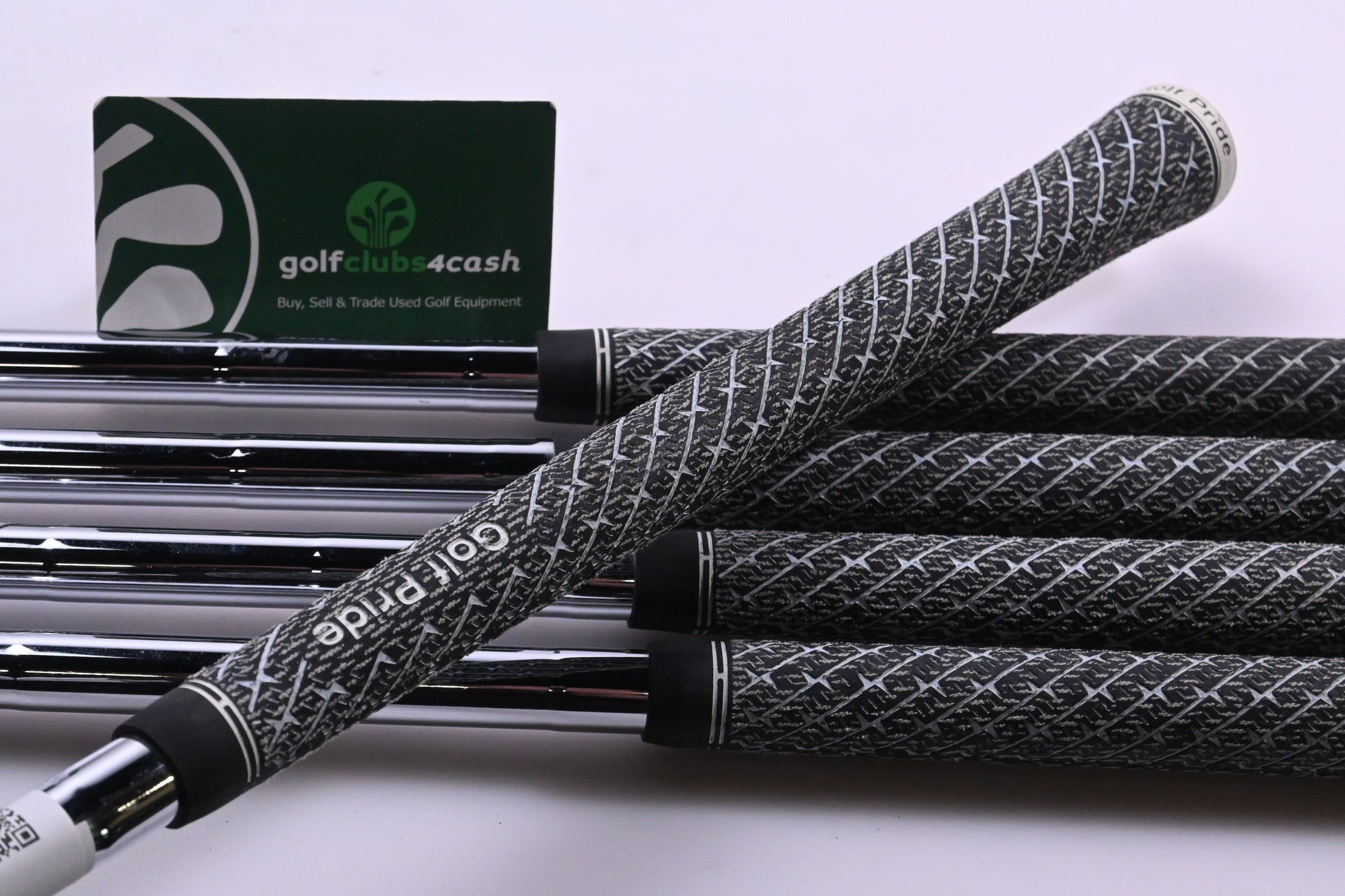 Titleist 718 MB Irons / 6-9+46° / X-Flex AMT Tour White X100 Shafts