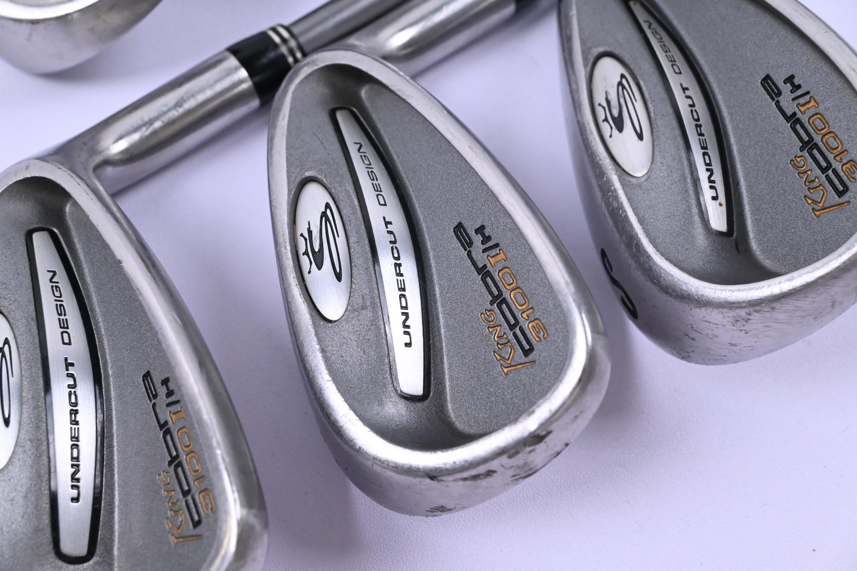 Cobra 3100 I/H Irons / 7-PW+SW / Regular Flex Cobra NV-HL 70 Shafts