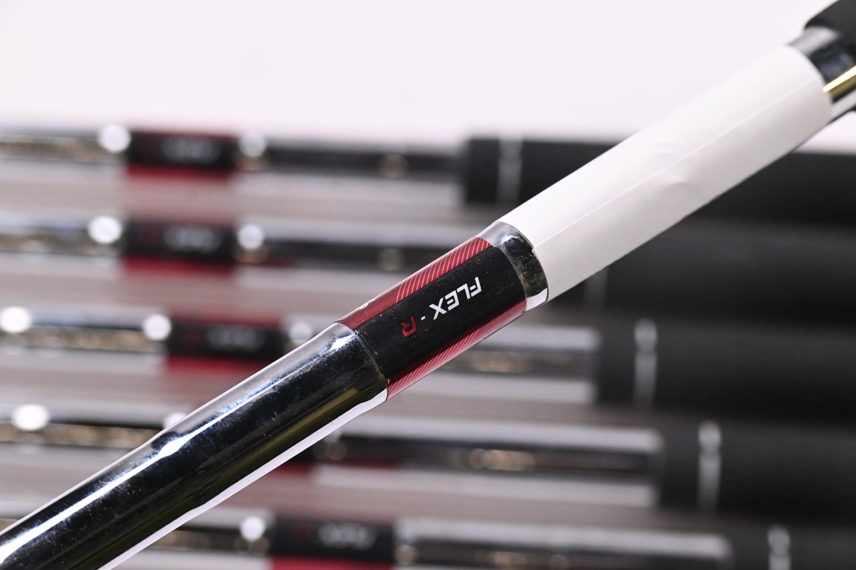 Taylormade RBZ Red Irons / 6-PW+SW / Regular Flex Taylormade Shafts
