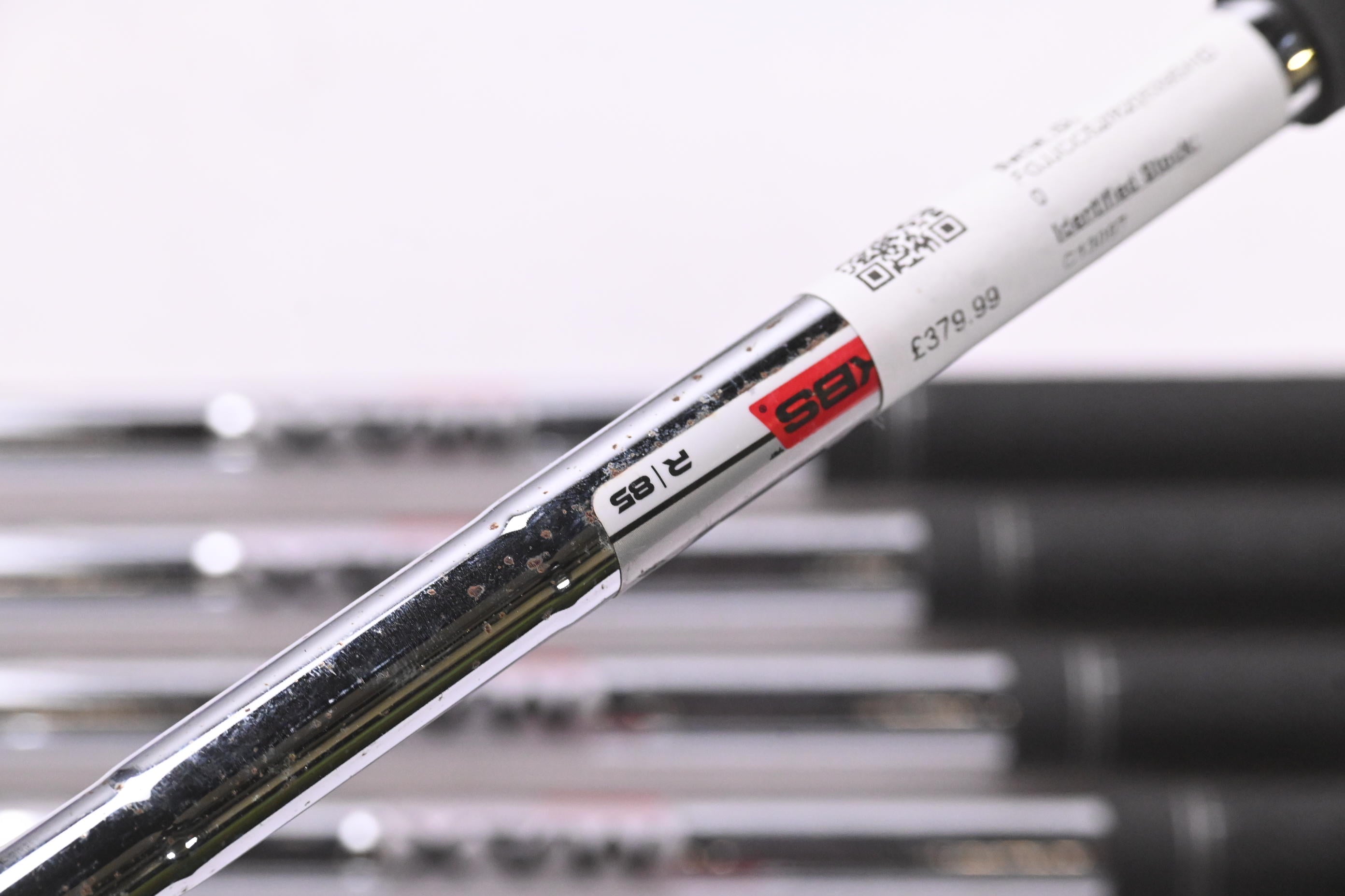 Taylormade M4 Irons / 5-PW+SW / Regular Flex KBS MAX 85 Shafts