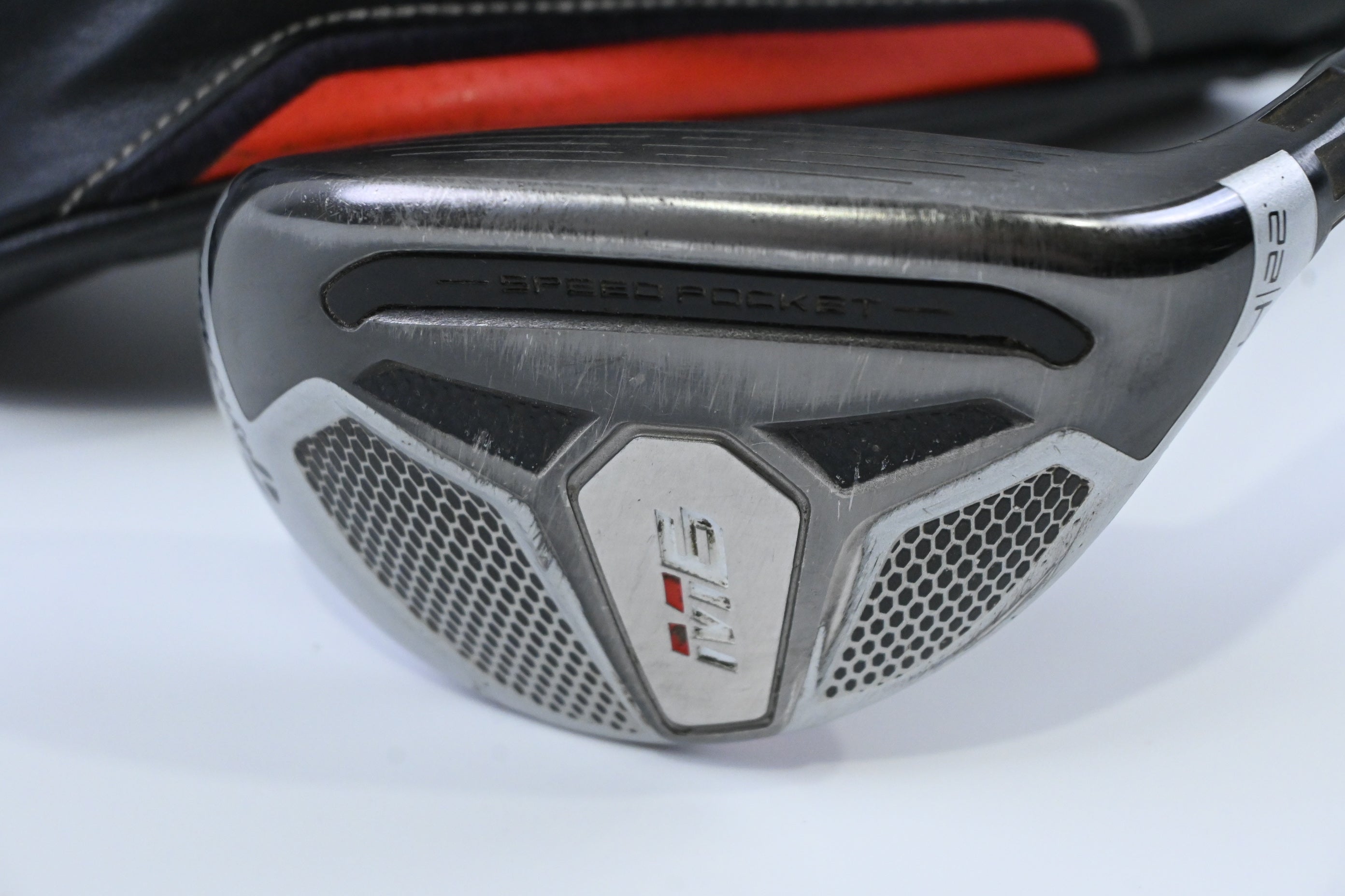 Taylormade M6 #4 Hybrid / 22 Degree / Stiff Flex Fujikura Atmos Orange 7 Shaft