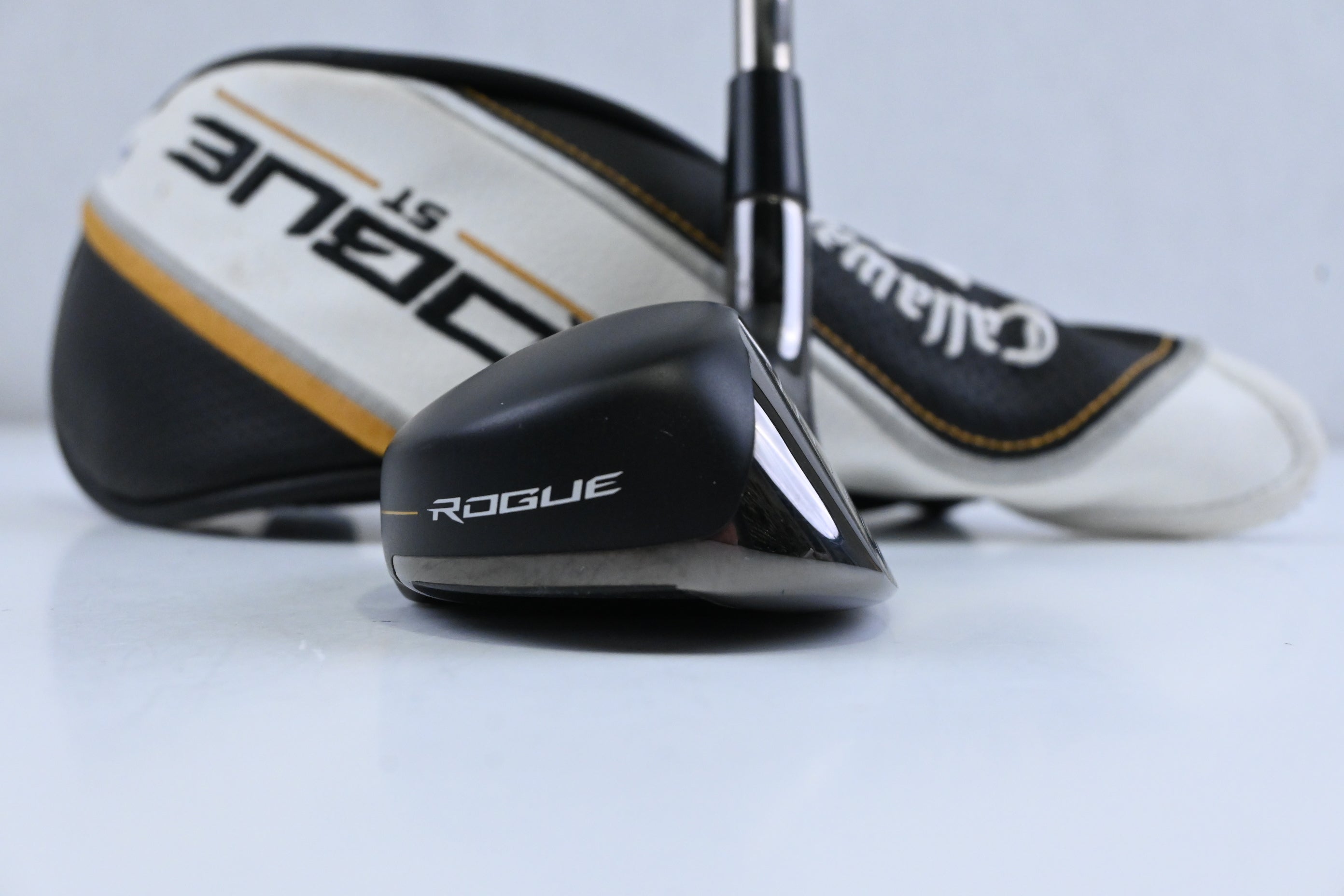 Callaway Rogue ST Max OS Lite #7 Hybrid / 33 Degree / Regular Flex UST Recoil