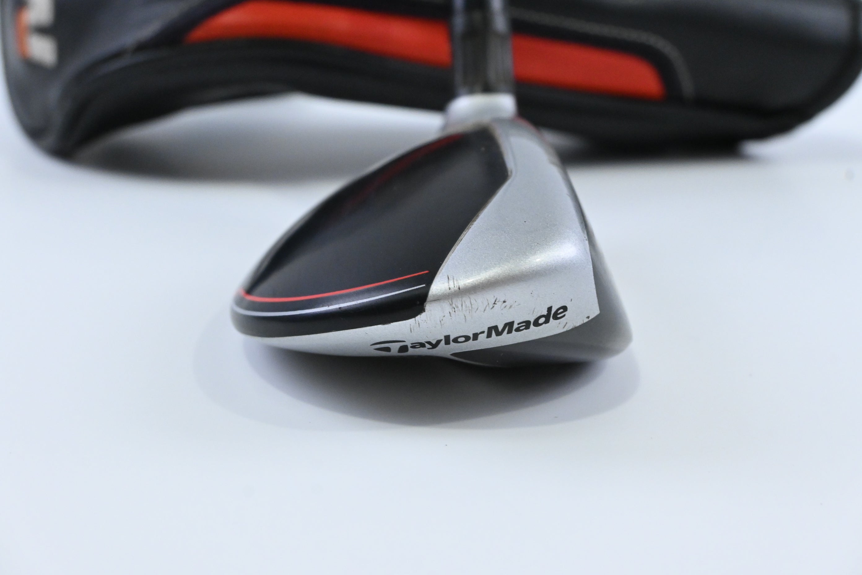 Taylormade M6 #4 Hybrid / 22 Degree / Stiff Flex Fujikura Atmos Orange 7 Shaft