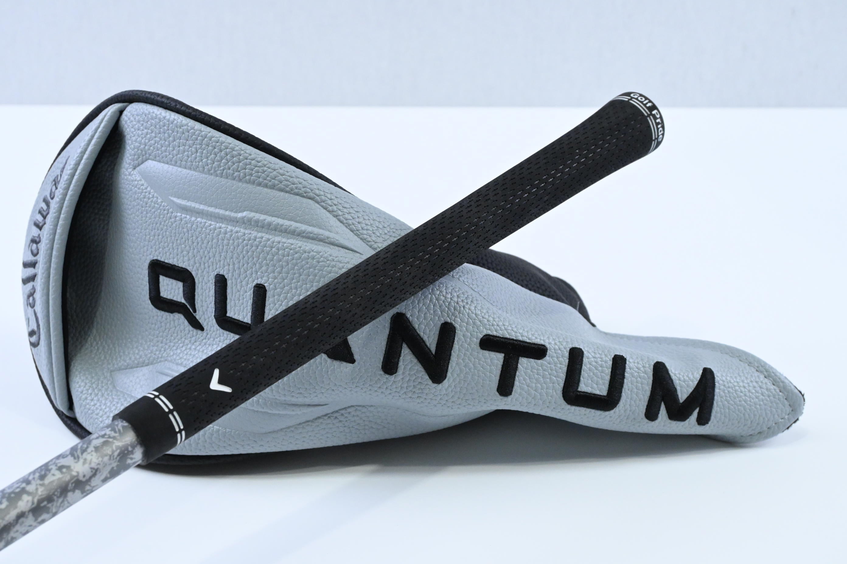 Callaway Quantum Max Driver / 10.5 Degree / Regular Flex Denali Frost Silver 50