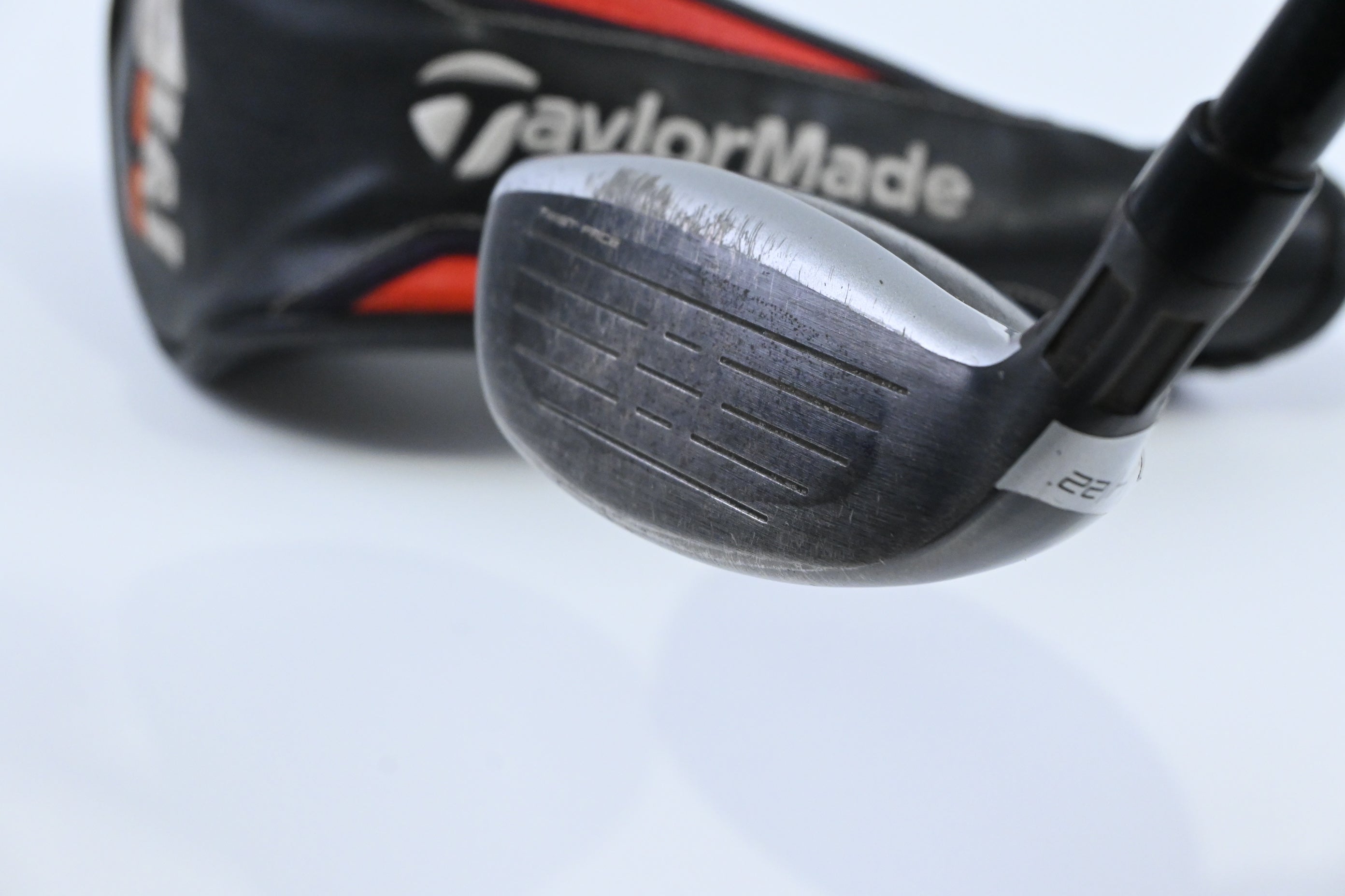 Taylormade M6 #4 Hybrid / 22 Degree / Stiff Flex Fujikura Atmos Orange 7 Shaft